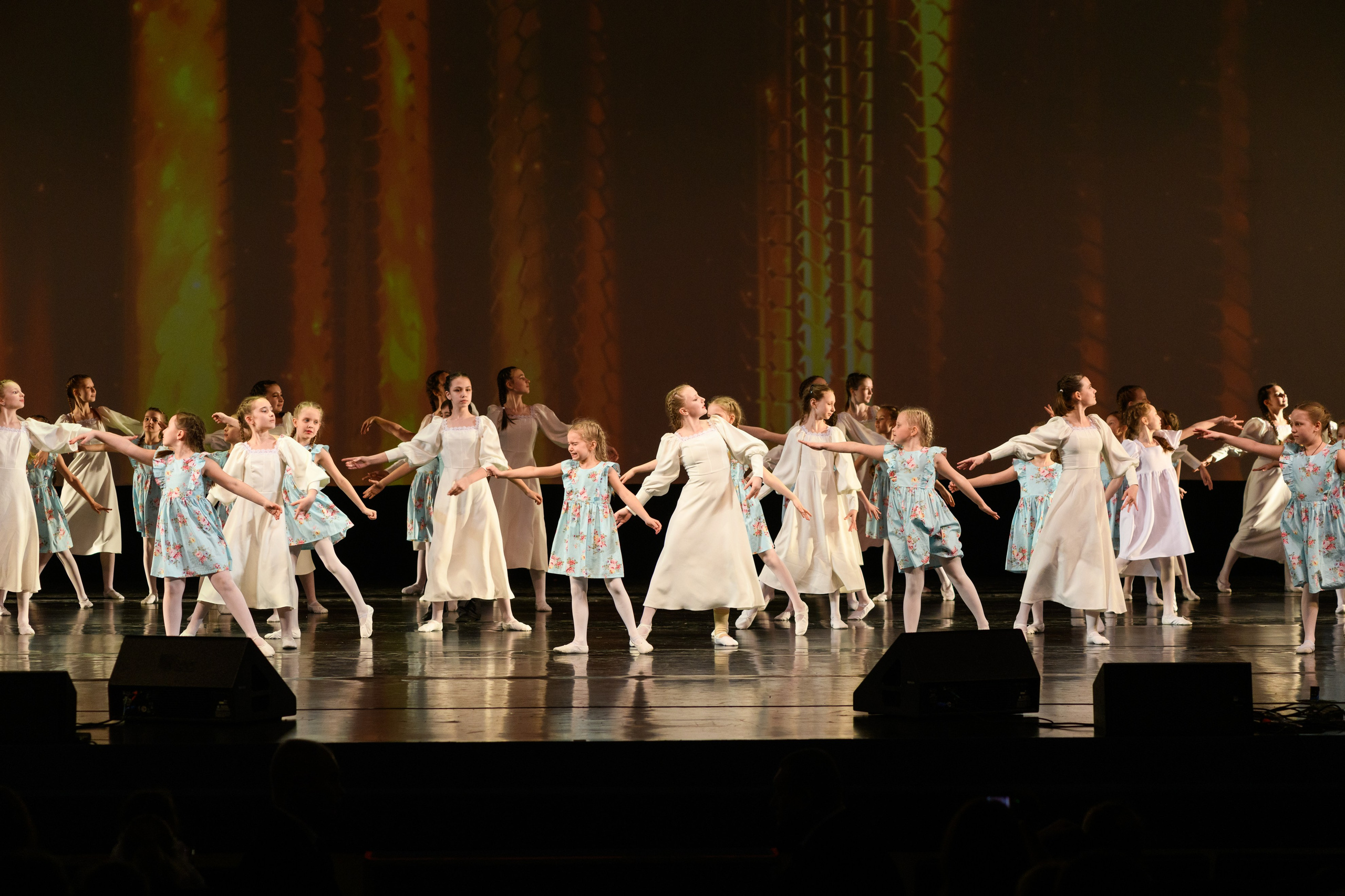 23 апреля, часть 2, БКЗ Октябрьский, г. Санкт-Петербург. Золотое яблочко