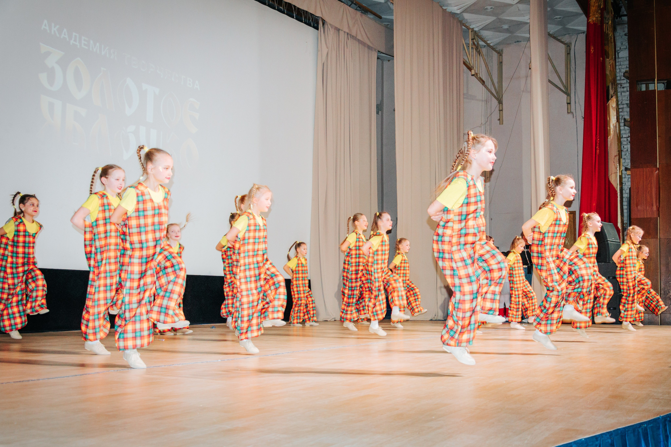 16 марта, г. Суздаль. Золотое яблочко