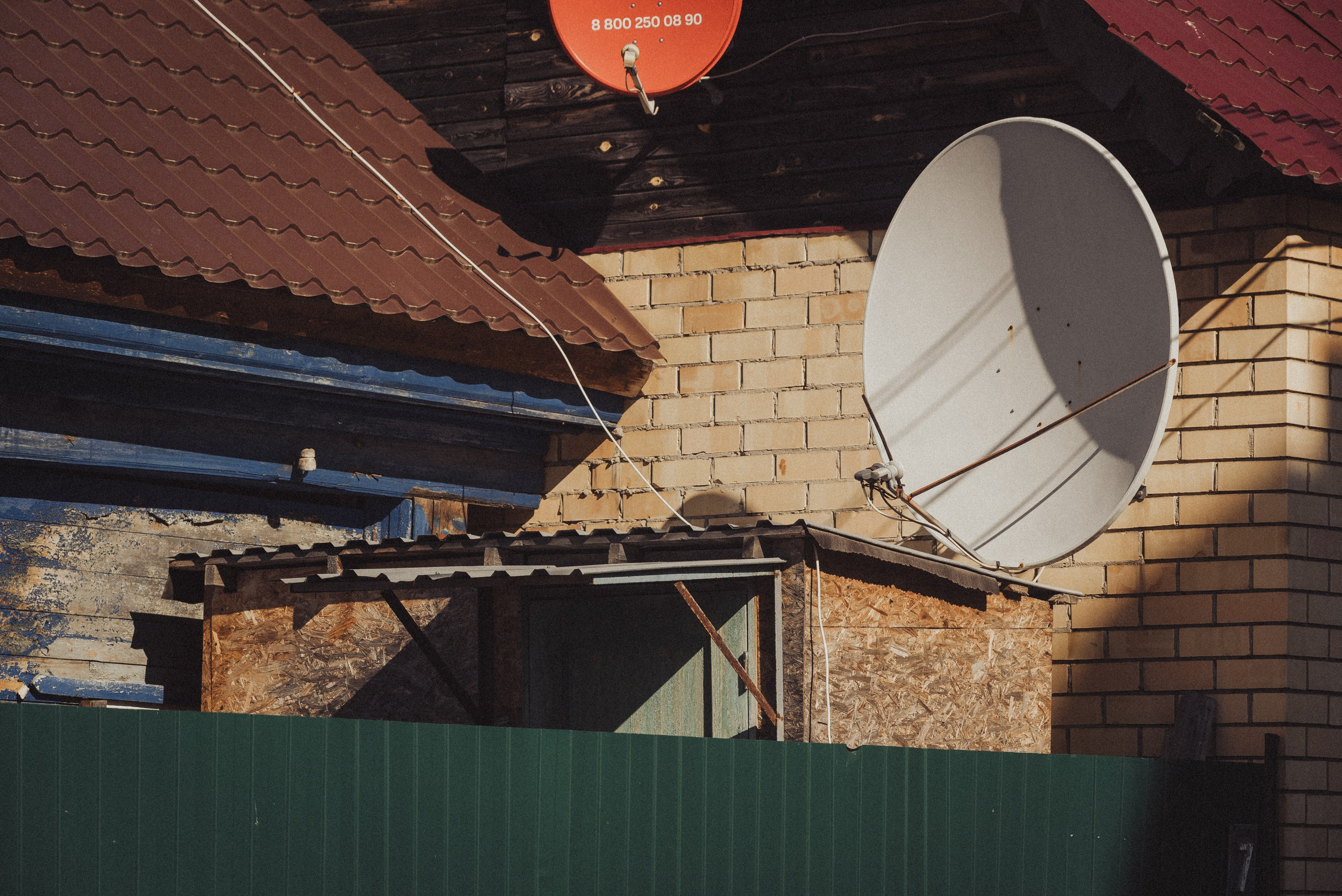 Проект #улицыгорода. Ярославль, улица Большая Фёдоровская. Документальный фотограф Илья Тихановский