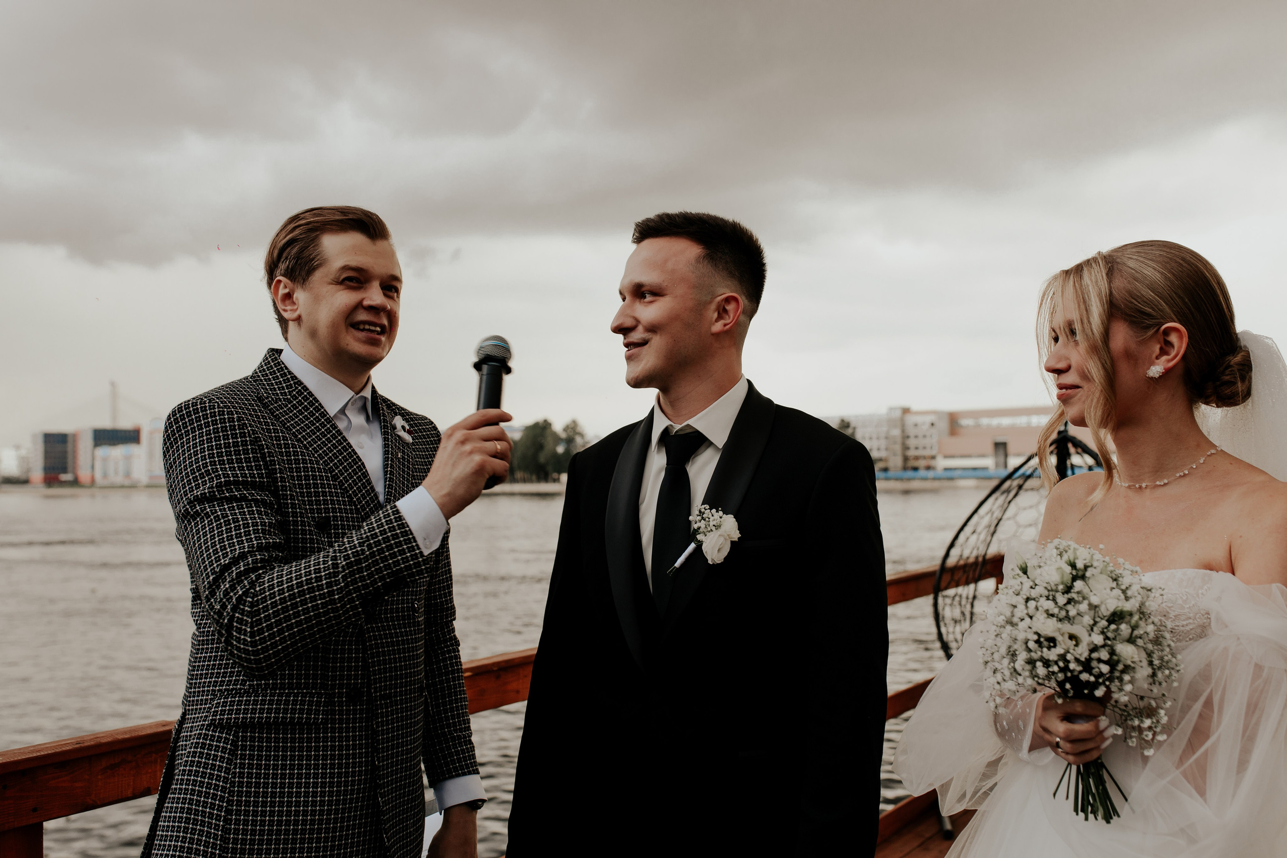 Свадебный банкет в Санкт-Петербурге — Трогательная фотосессия с родными и лавстори. Фотограф в Санкт-Петербурге Лиза Семченкова