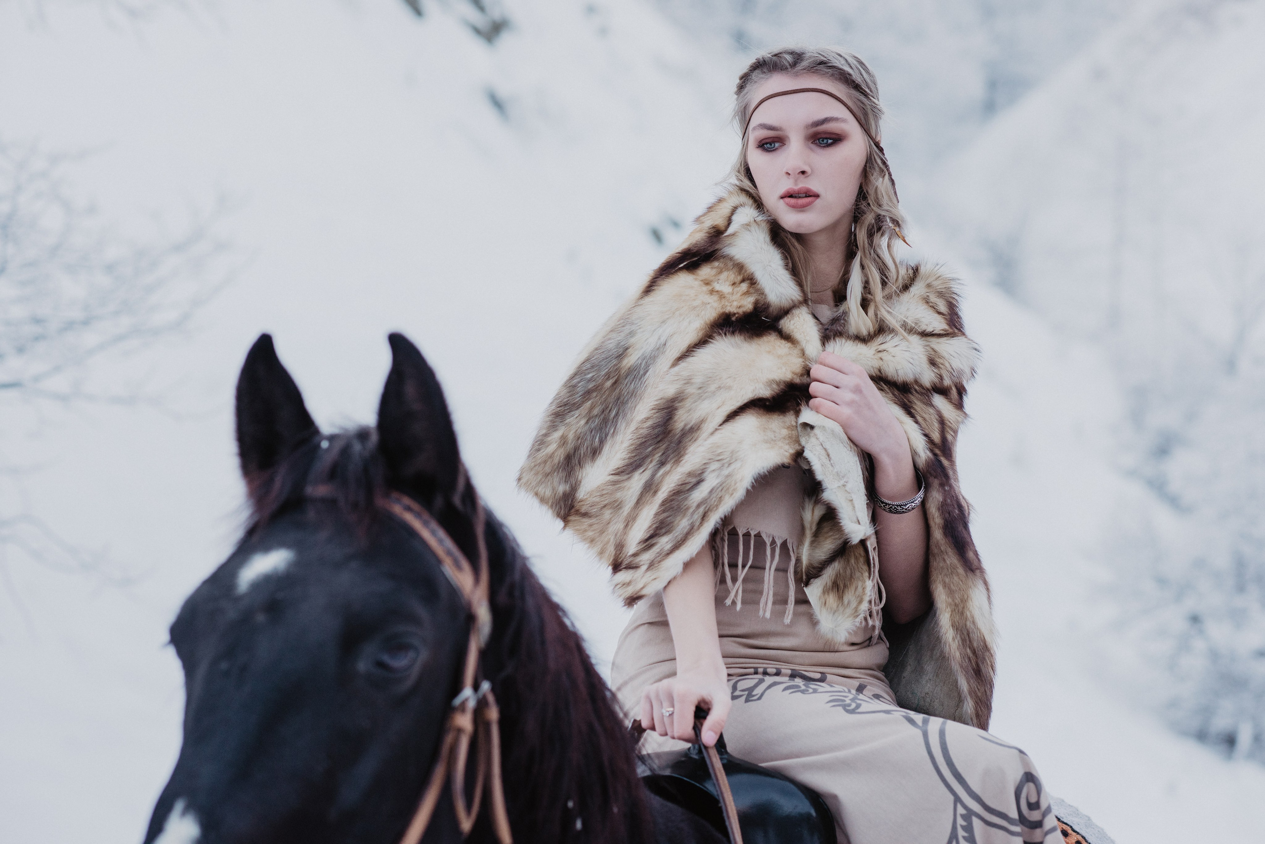 Каталоги и Реклама. Елена Северина фотограф, Алматы: репортаж (спорт, концерты, конференции), предметная и фуд-съёмка, портреты, каталоги, фэшн, ретушь