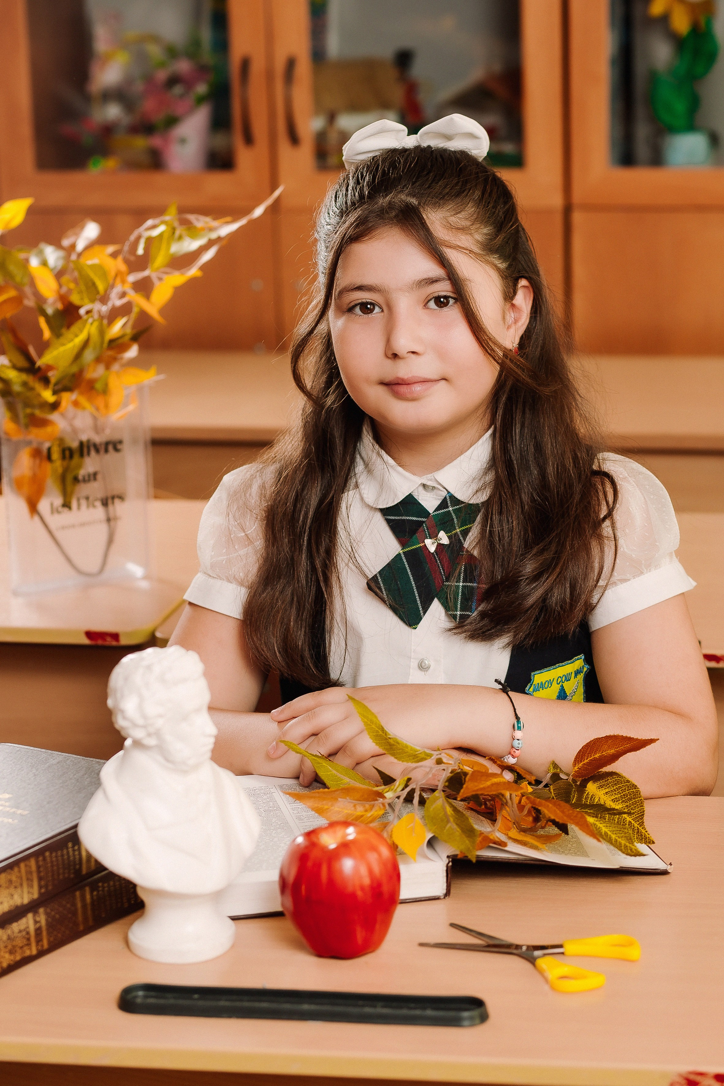 Портреты за партой в классе- Осень. Выпускные альбомы Натальи Бутко: Новороссийск, Анапа, Геленджик