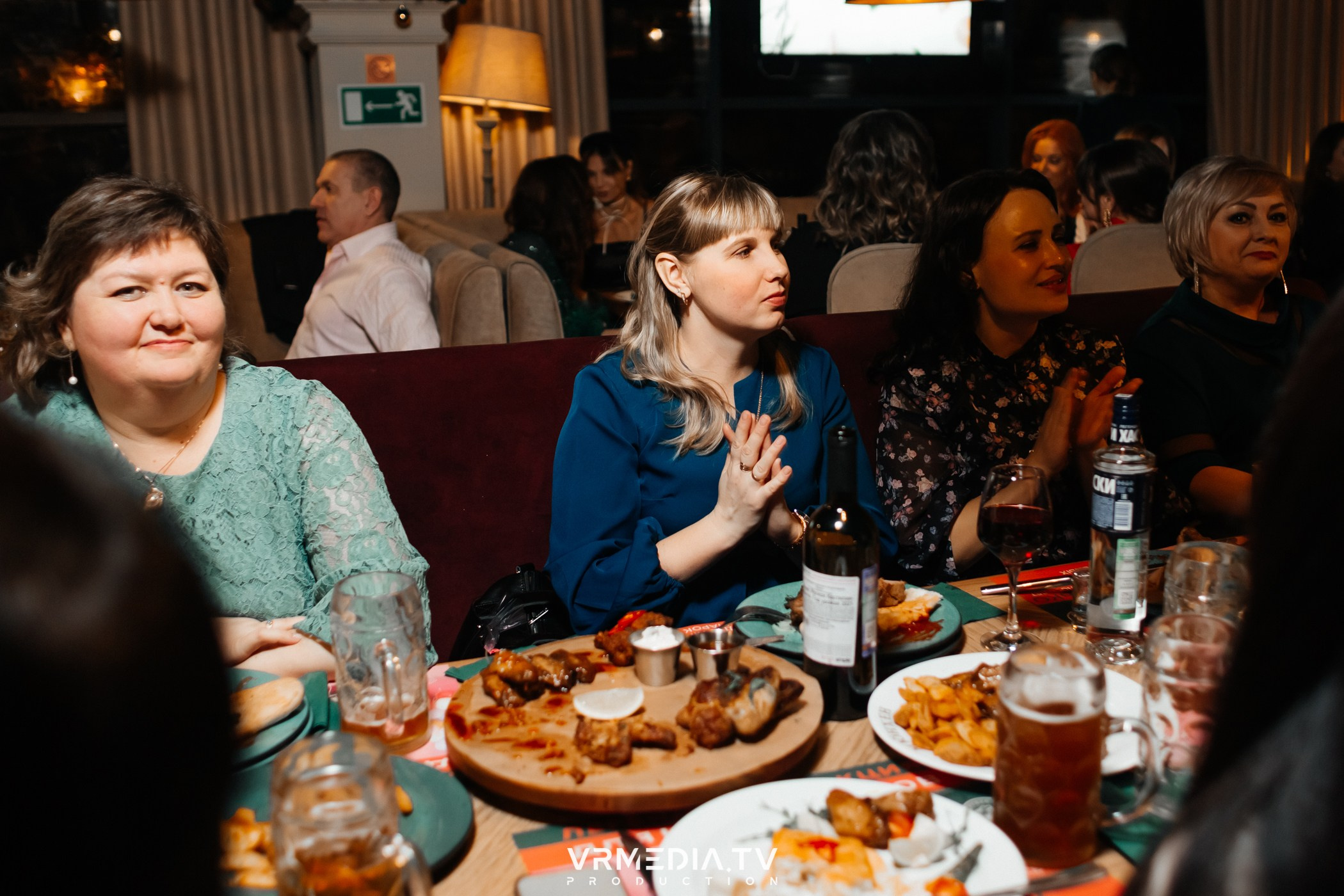 Новогодний вечер в ресторане «Мюнхен». Фотограф Кемерово | Сергей