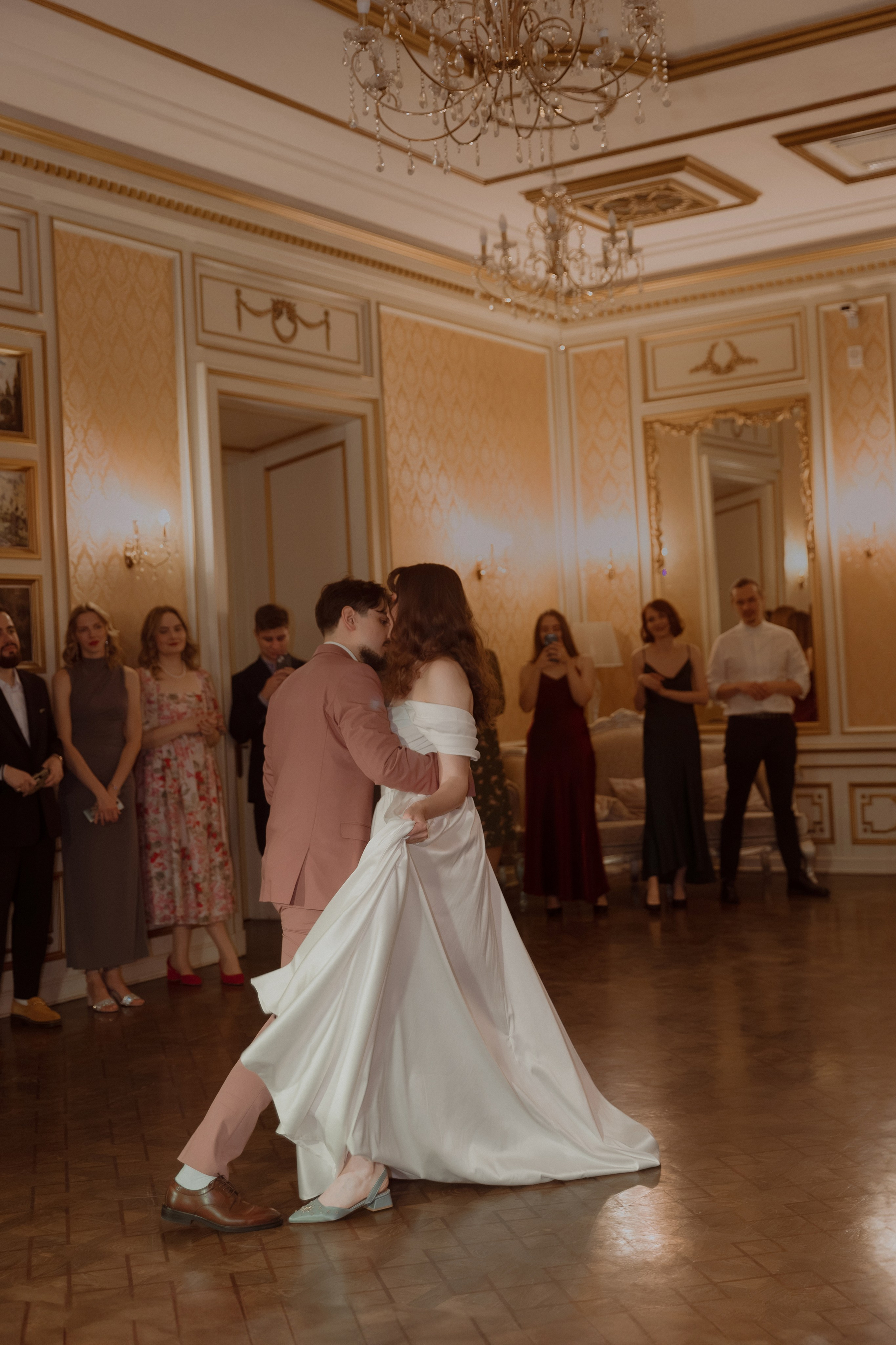 Welcome back to your own dinner party. Фотограф Лия Козловская Минск