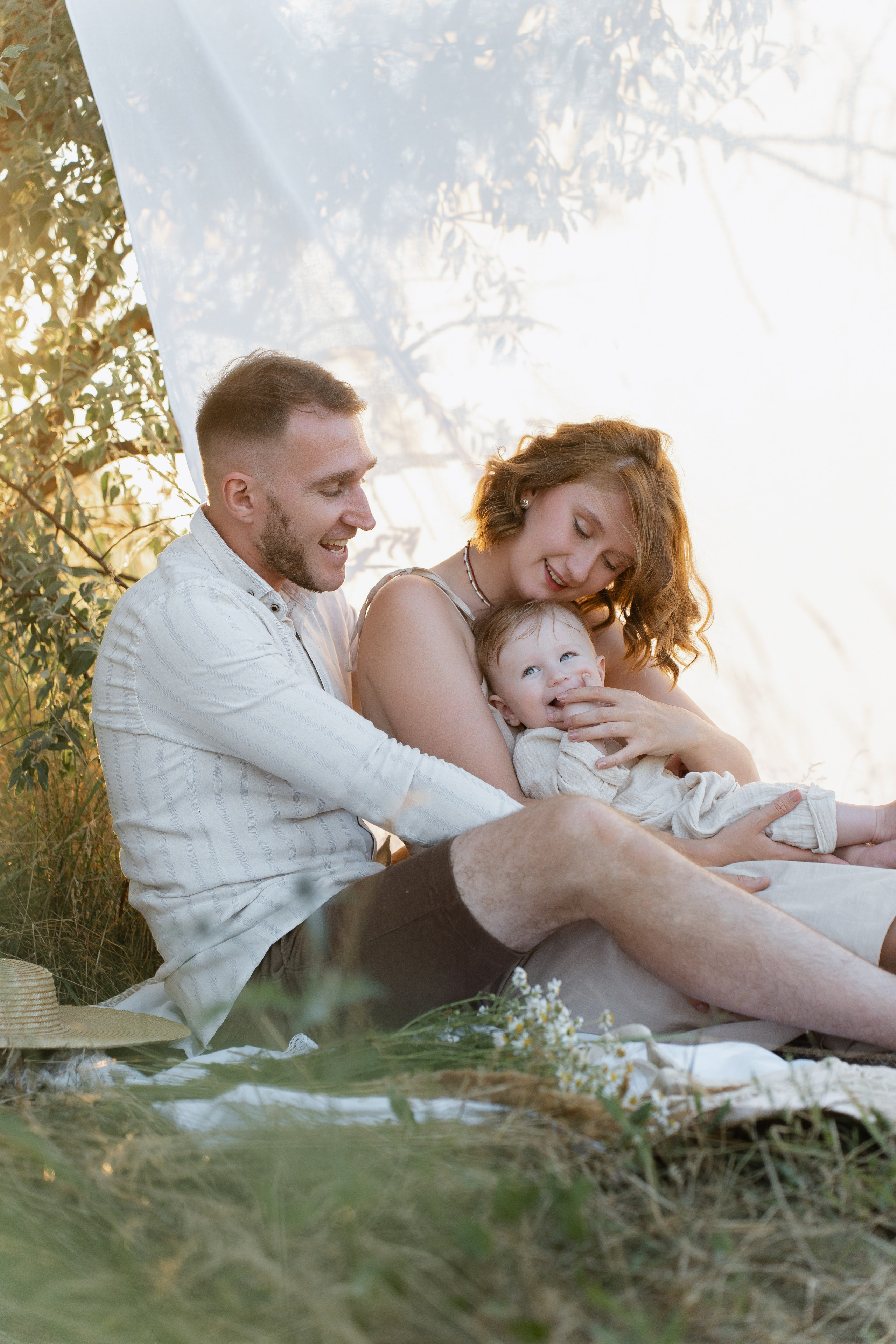 Виталий и Татьяна_ фотозона пикник. Свадебный и семейный фотограф в Самаре Салахова Гулина