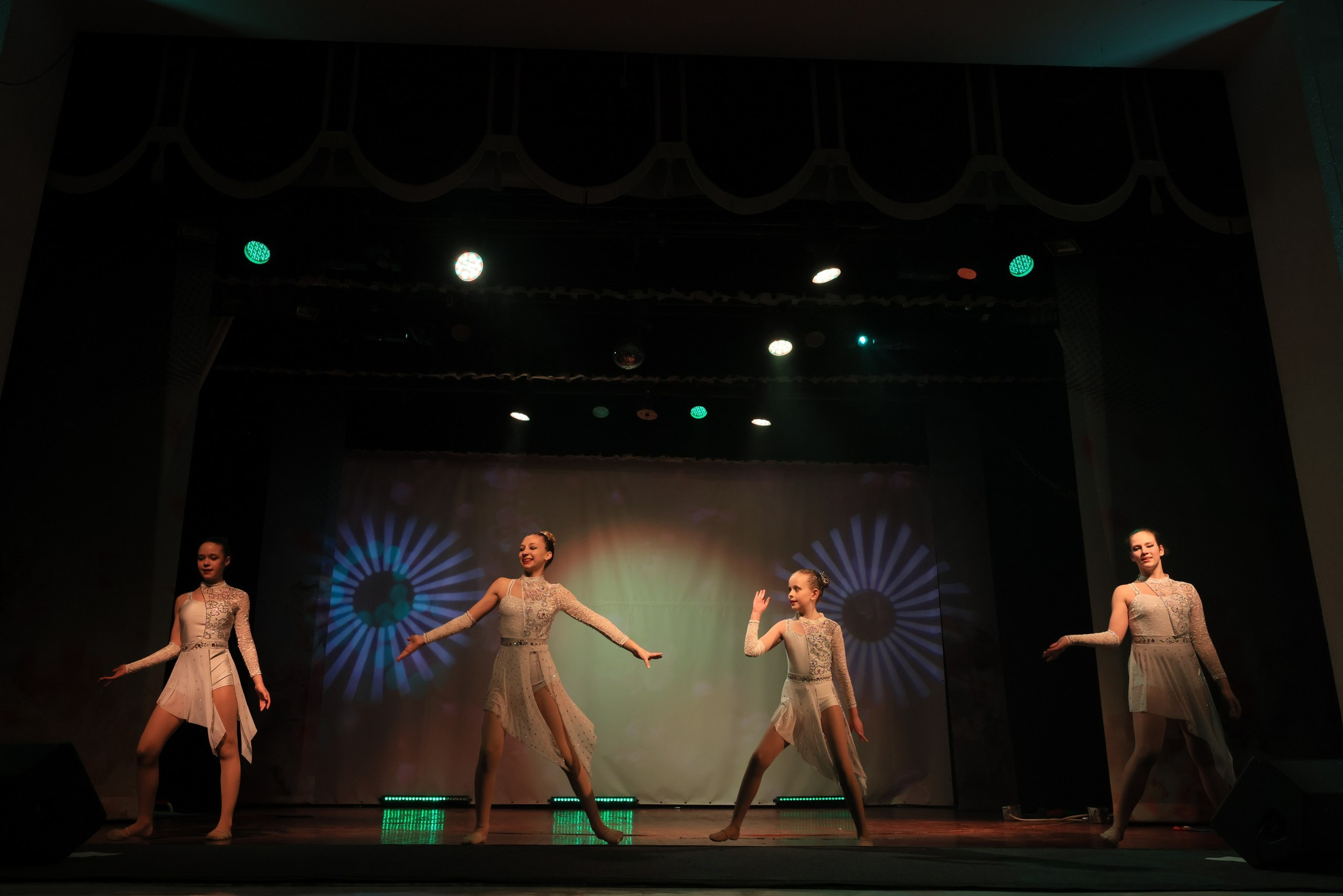 Концерт к 8 Марта в ДК «Металлург» г. Тула. Фотограф в Туле Крупский АнДРей. Фотостудия «КАДР71» в Туле