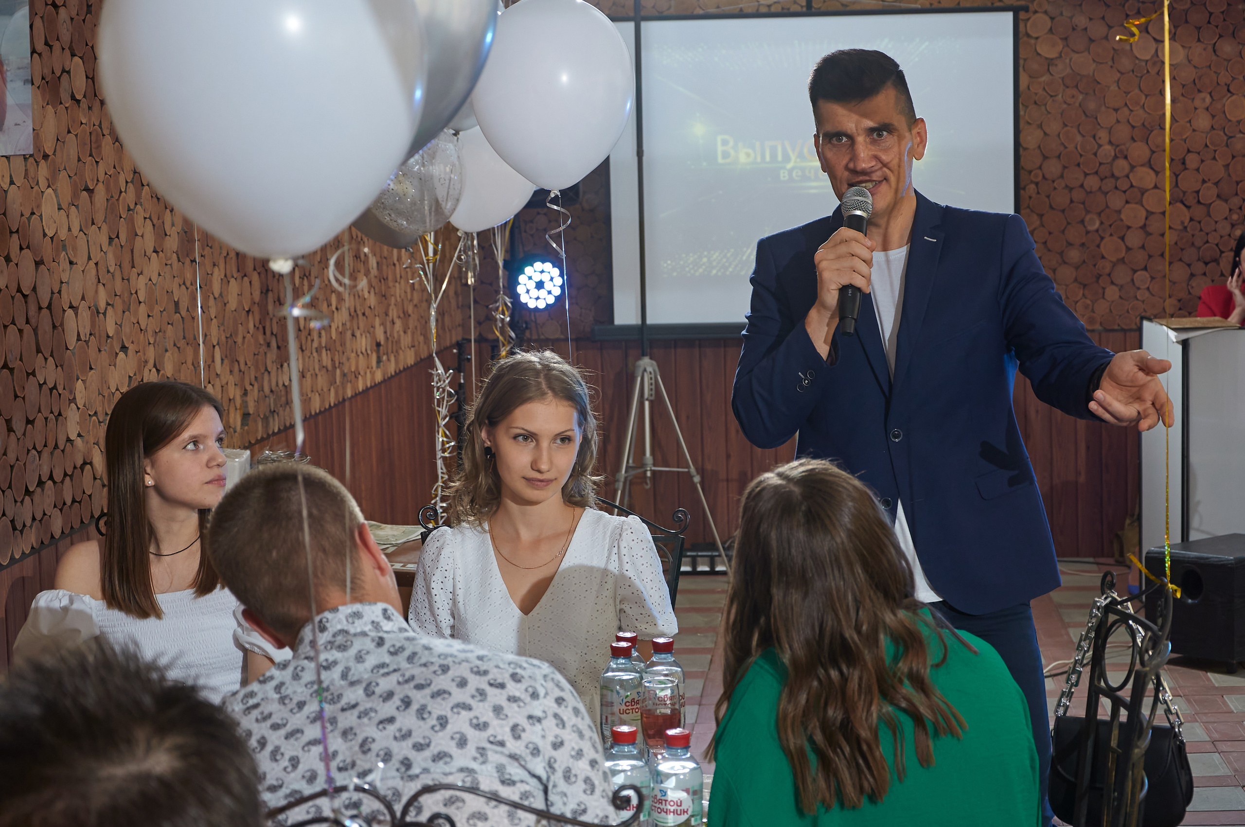 «Прощай, 9 класс…». Фотограф из Волгограда Антон Маевский