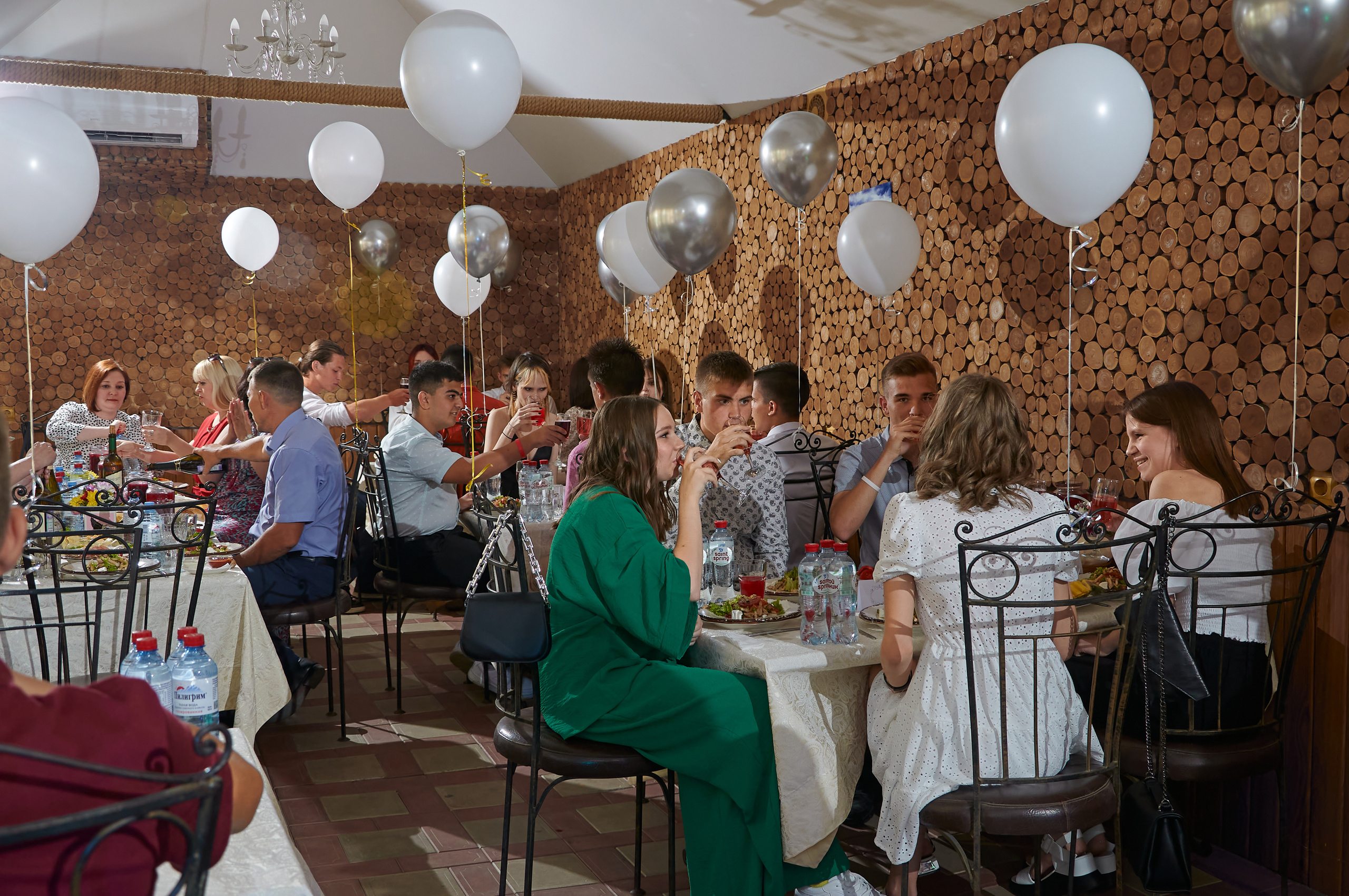 «Прощай, 9 класс…». Фотограф из Волгограда Антон Маевский