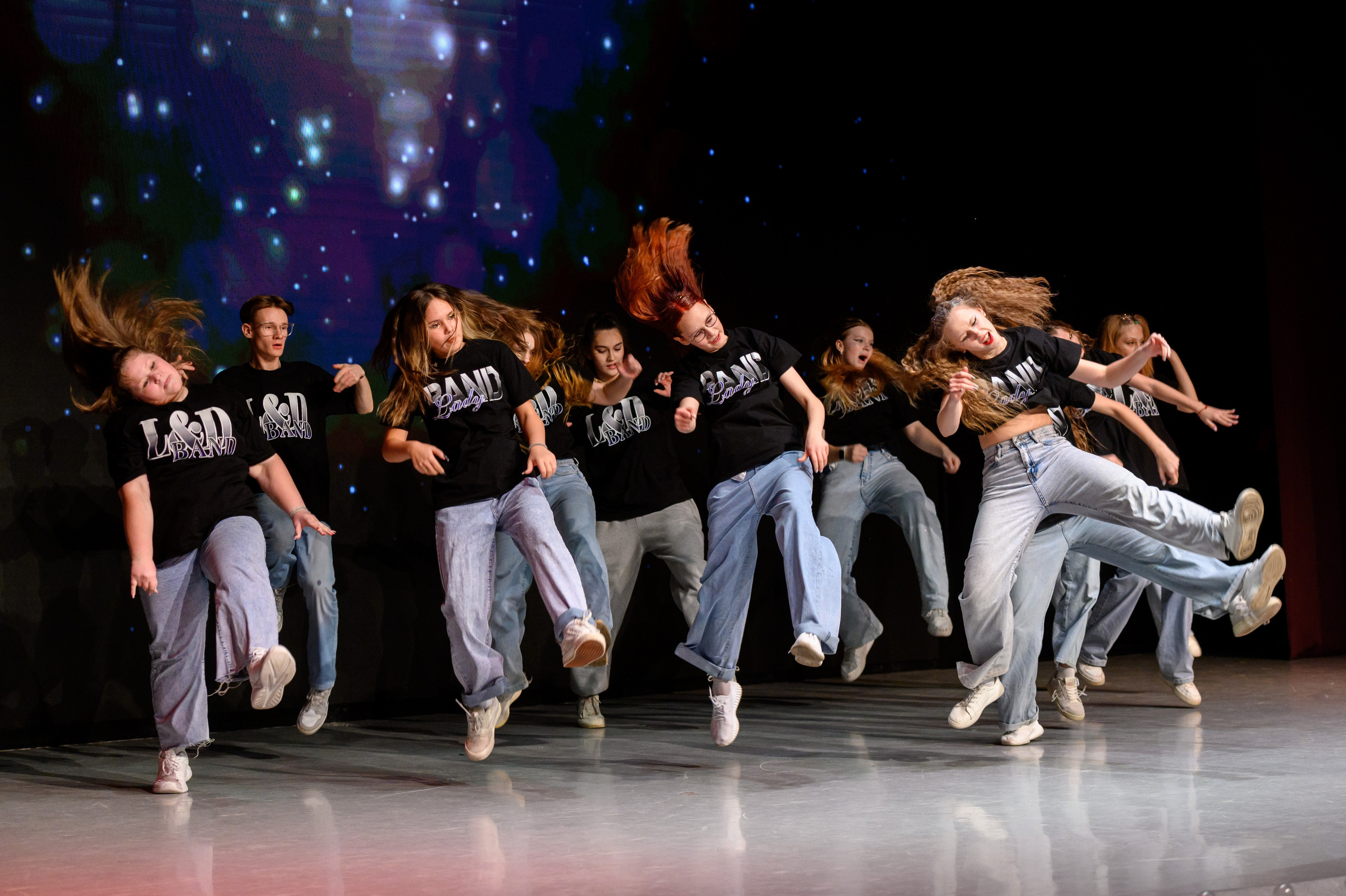 Отчётный концерт «Зажигай». Главная