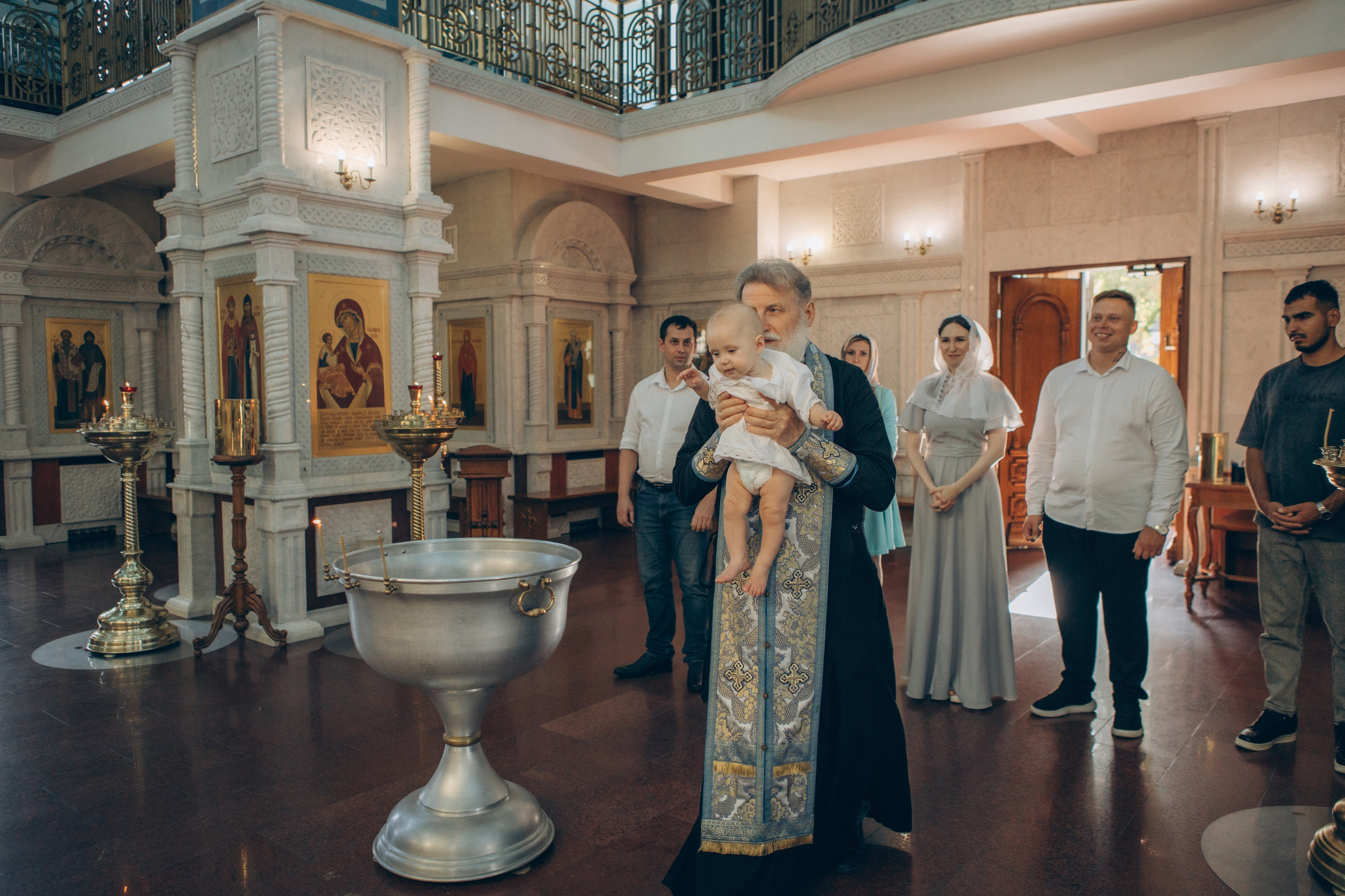 Крещение Софьи. Семейный фотограф и фотограф на роды в Ростове-на-Дону Мухина Виктория