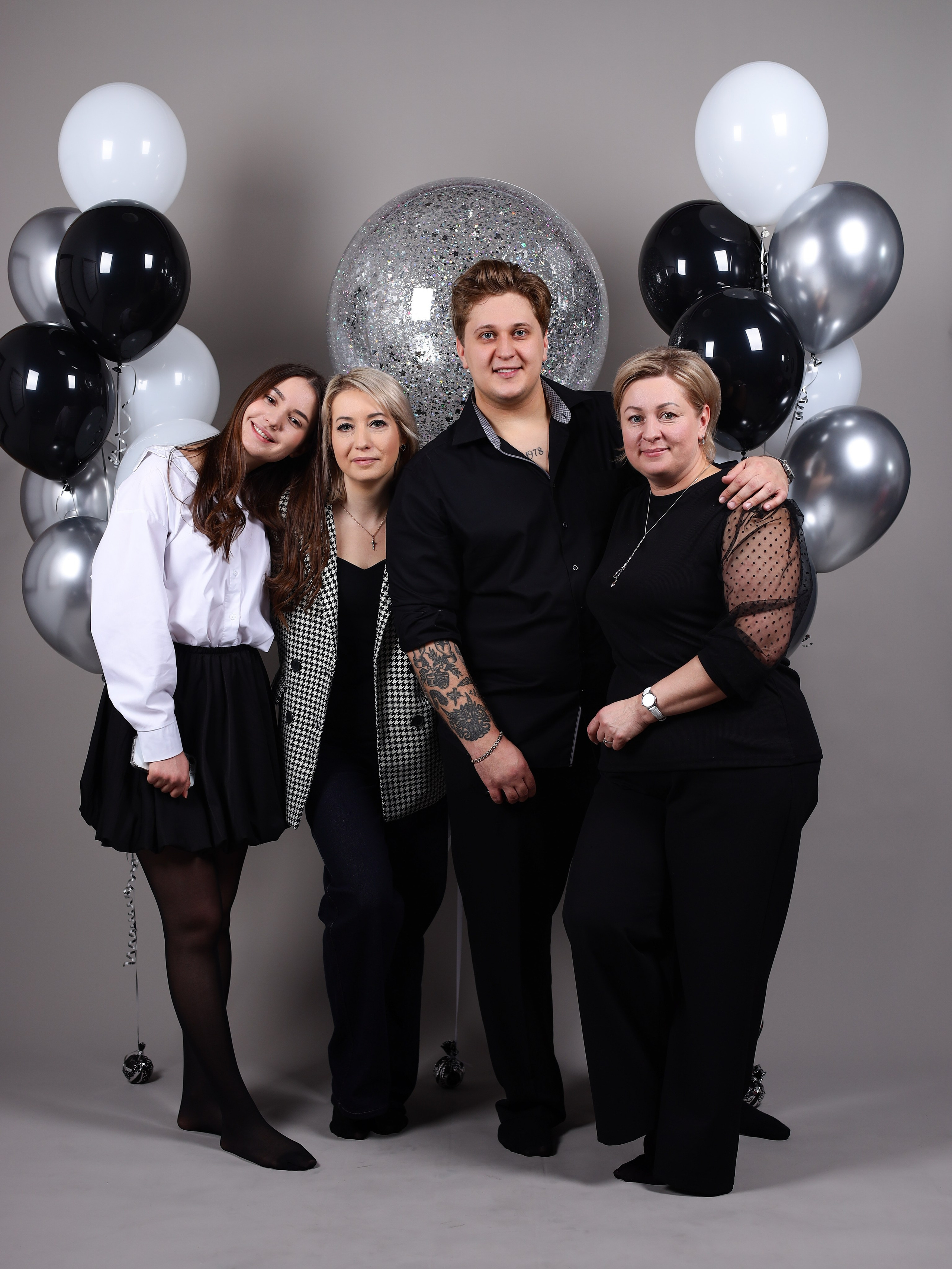 Открытие «фотограф уволен». Фотостудия без фотографа Чехов. Первая студия автопортрета в Чехове