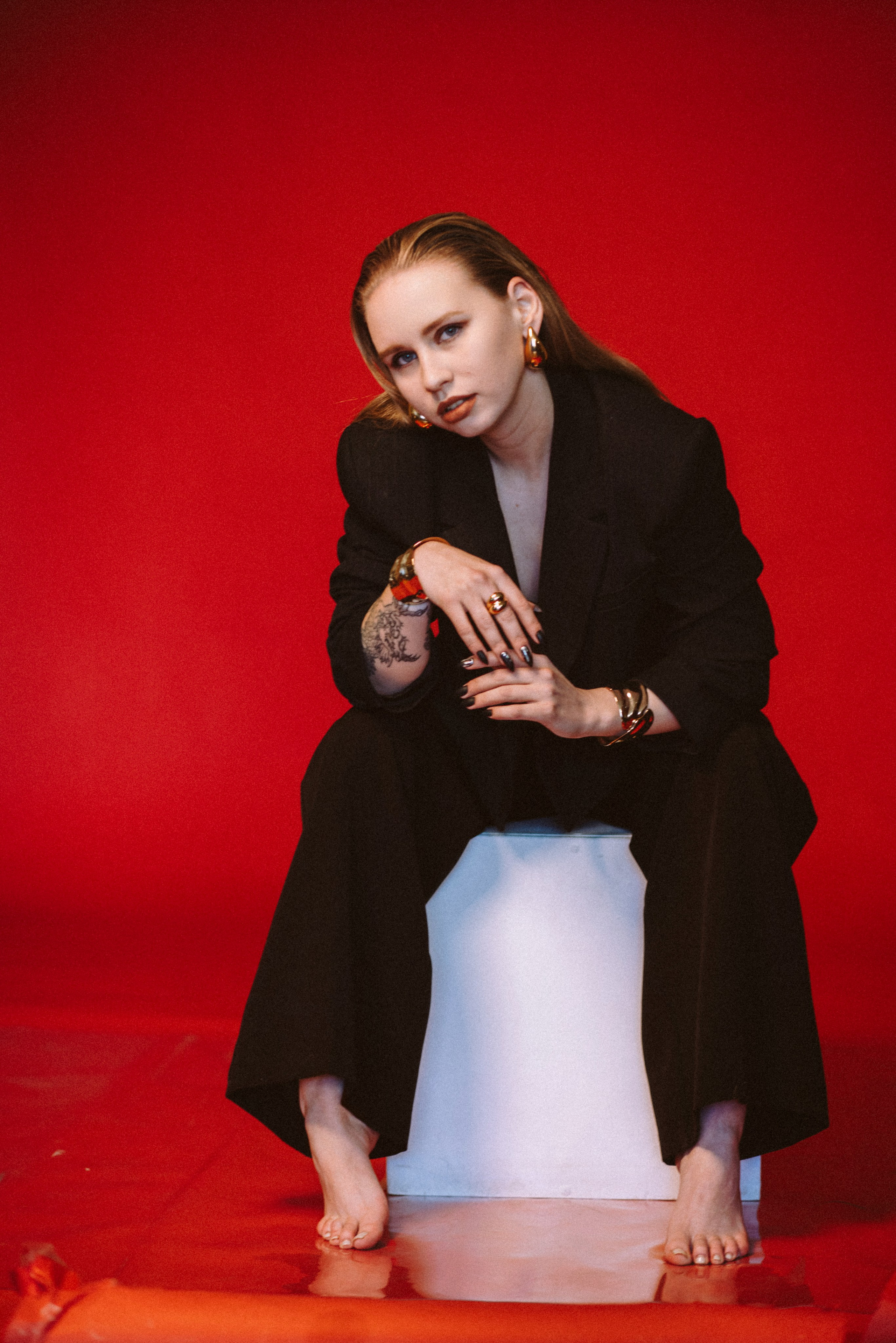 Арина на красном. Семейный фотограф в Вышнем Волочке — Ульяна Иванова | Фотосессии для всей семьи