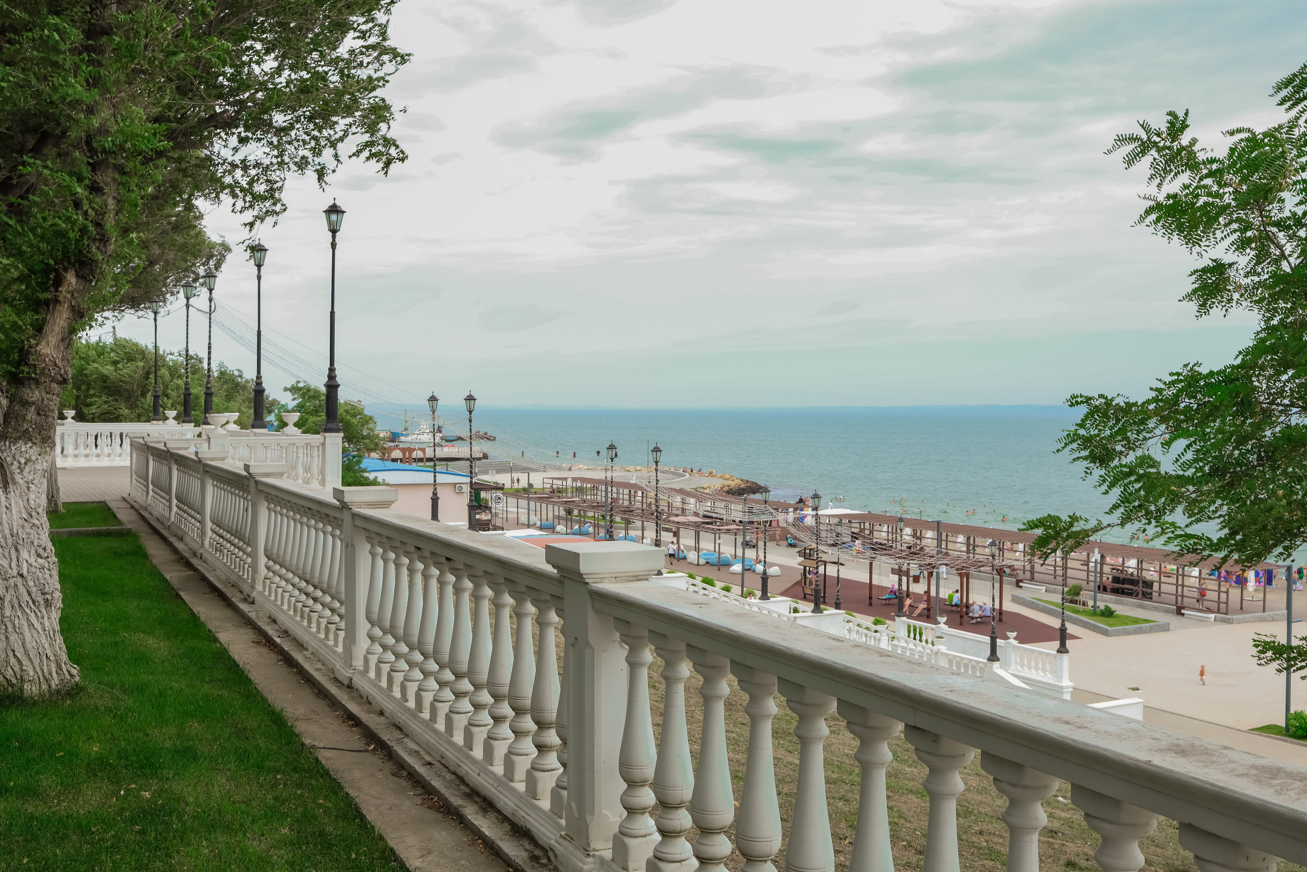 Тамань. Женский портрет и немного больше в Санкт-Петербурге