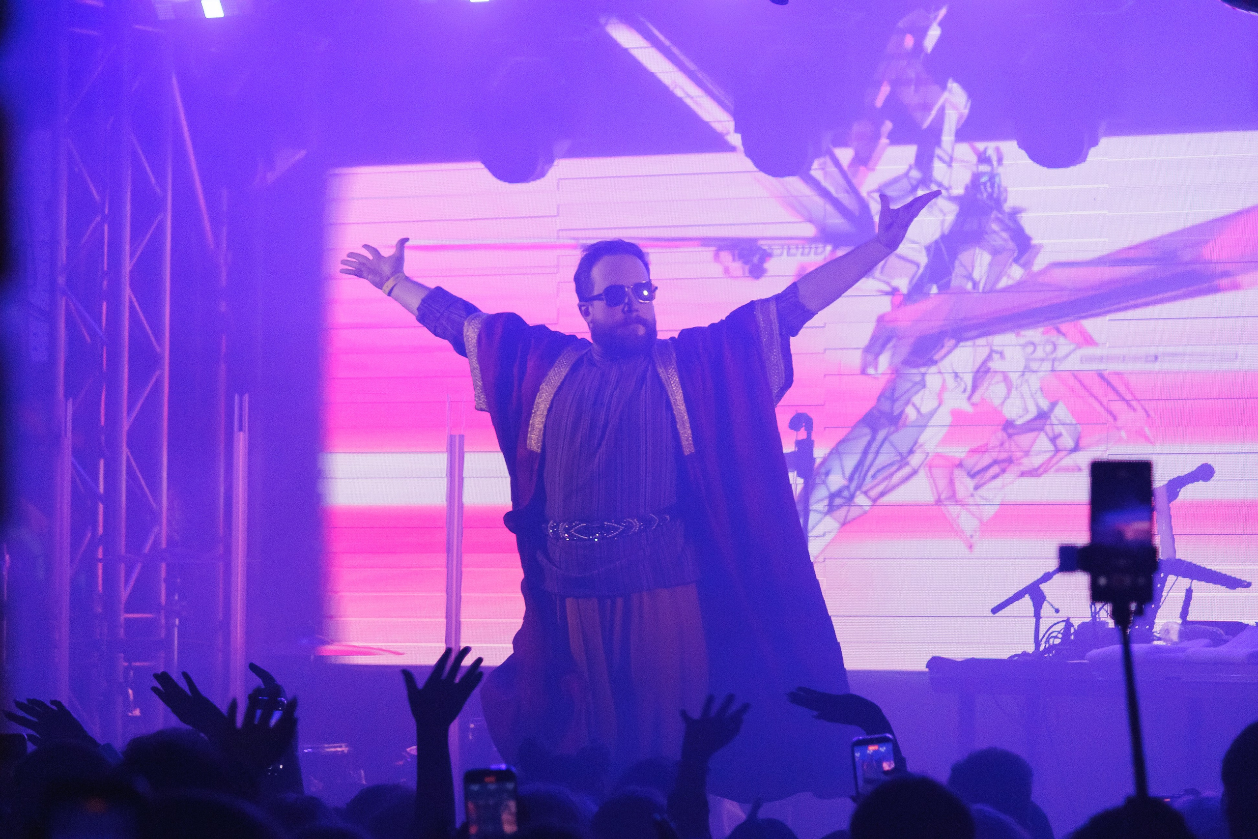 SQWOZ BAB. Ярославль. 2026. Фотограф Ярославль | Репортаж | Александр Мелюшин