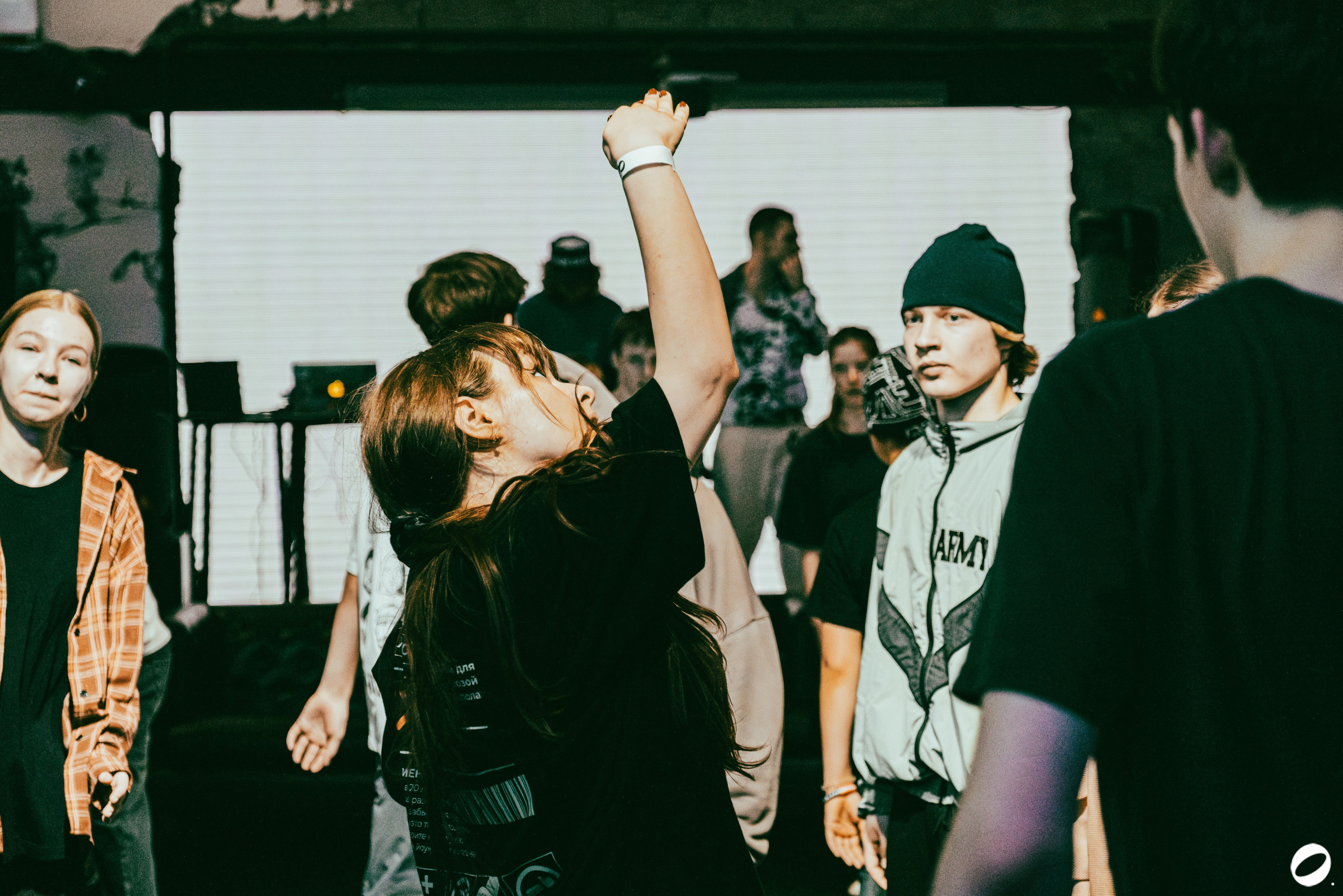 ODD.CLUB 04/04 (@youlovebu). Соня бу тебя сфоткала