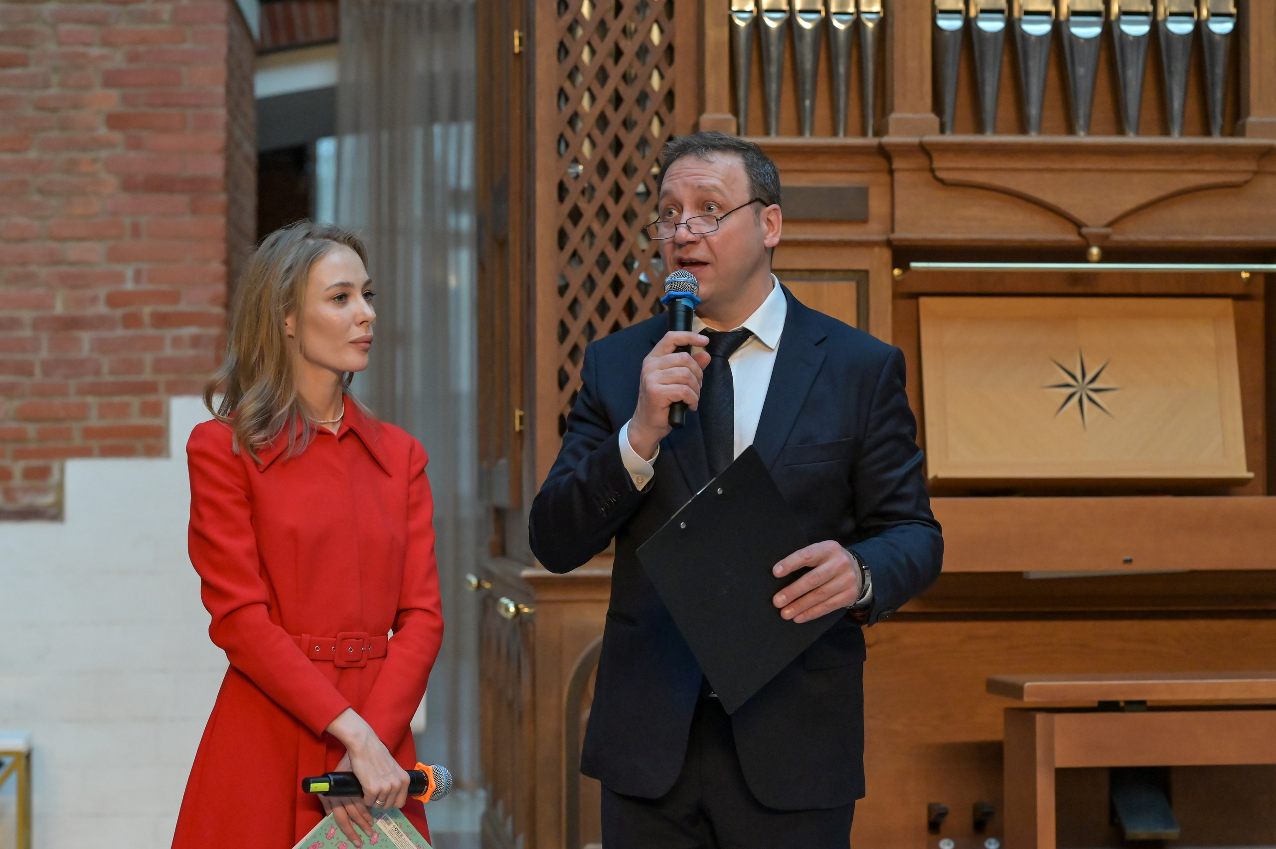 «Люди как люди» Царицыно 2024 г. Семейный и репортажный фотограф в Москве Анастасия Трубкина