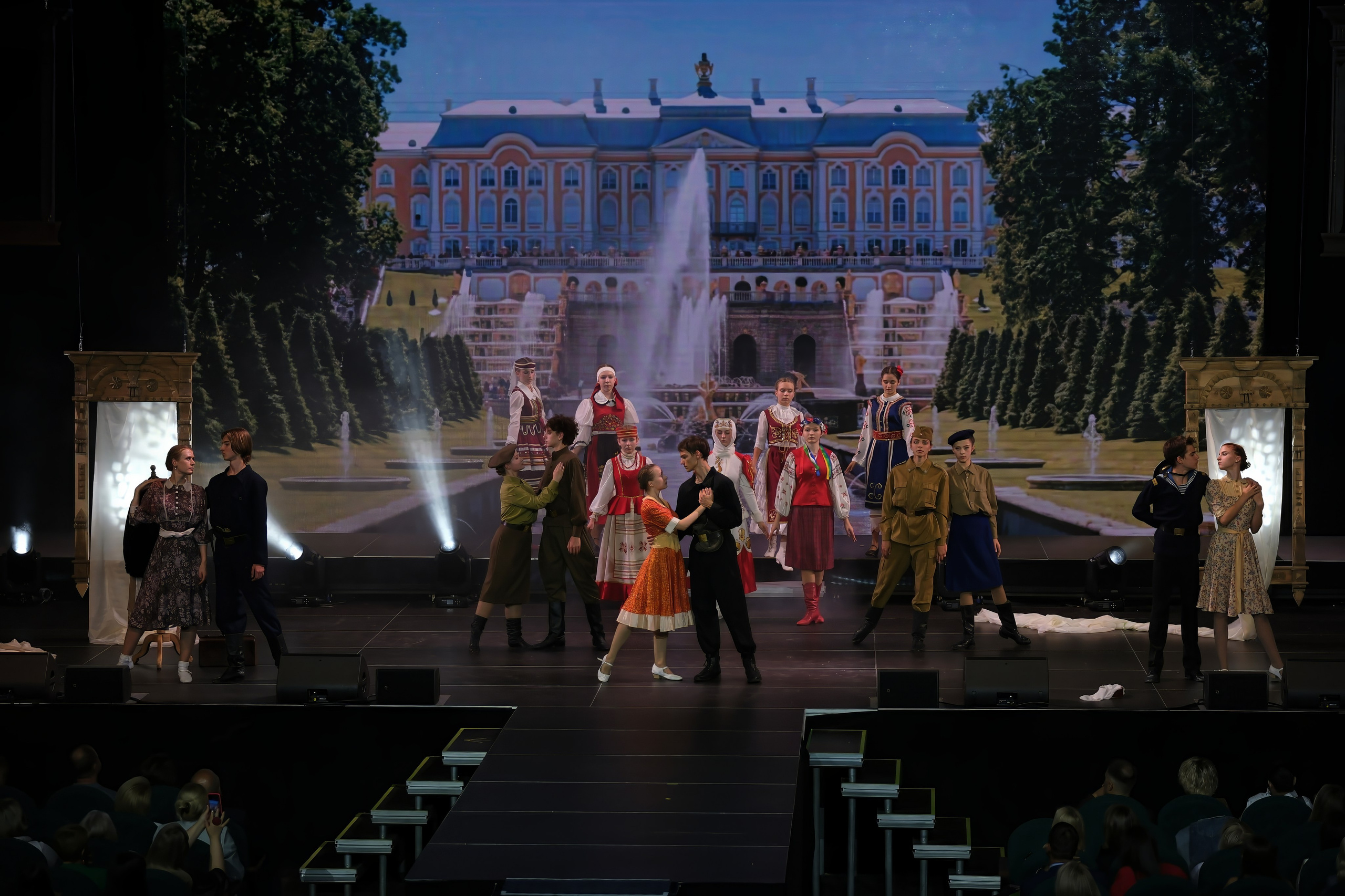 Подиумный спектакль «Стиль Надежды». Добро пожаловать в студию «Цифровой скульптор»  где искусство встречается с технологиями!