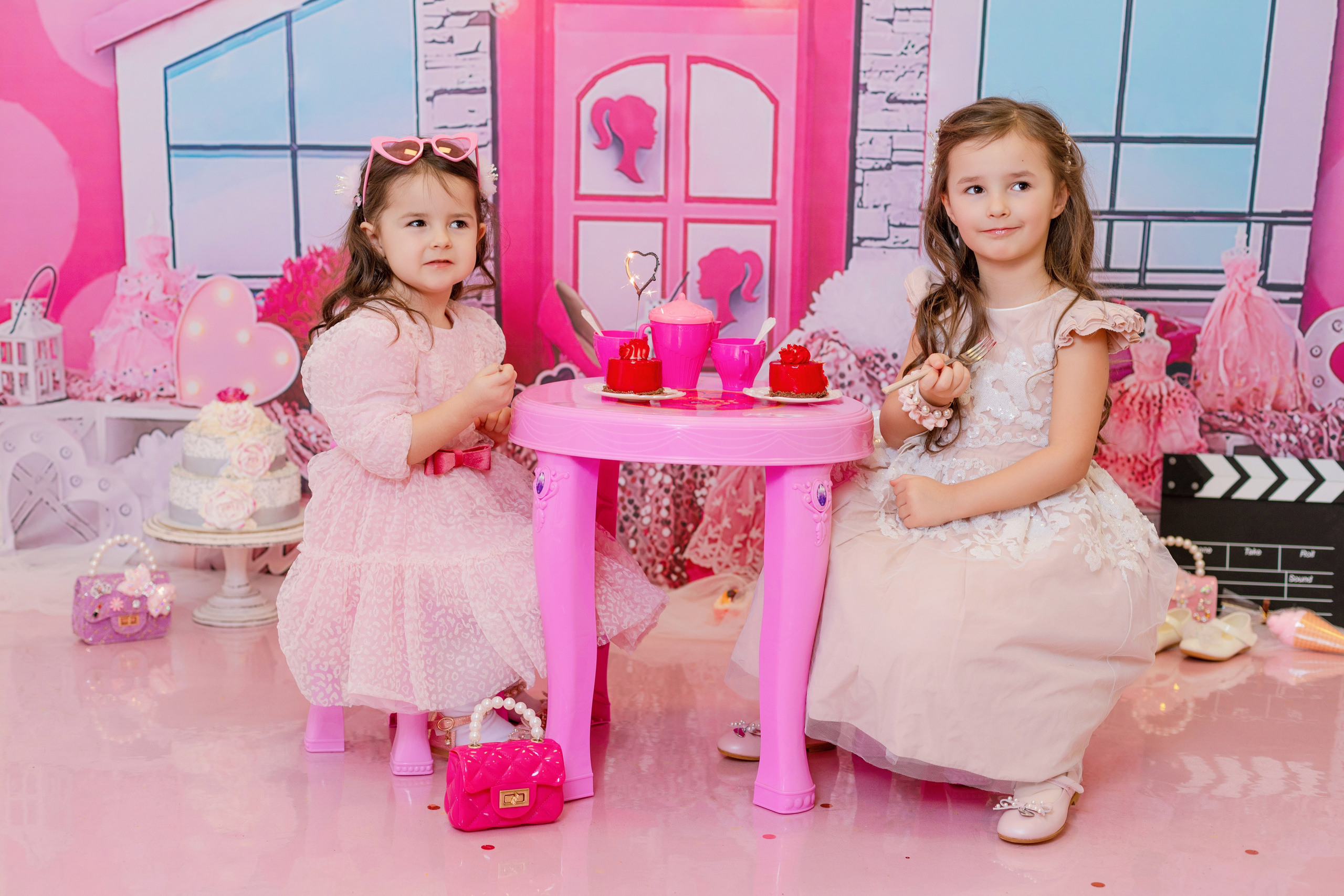 С тортиком. Фотограф новорождённых Псков