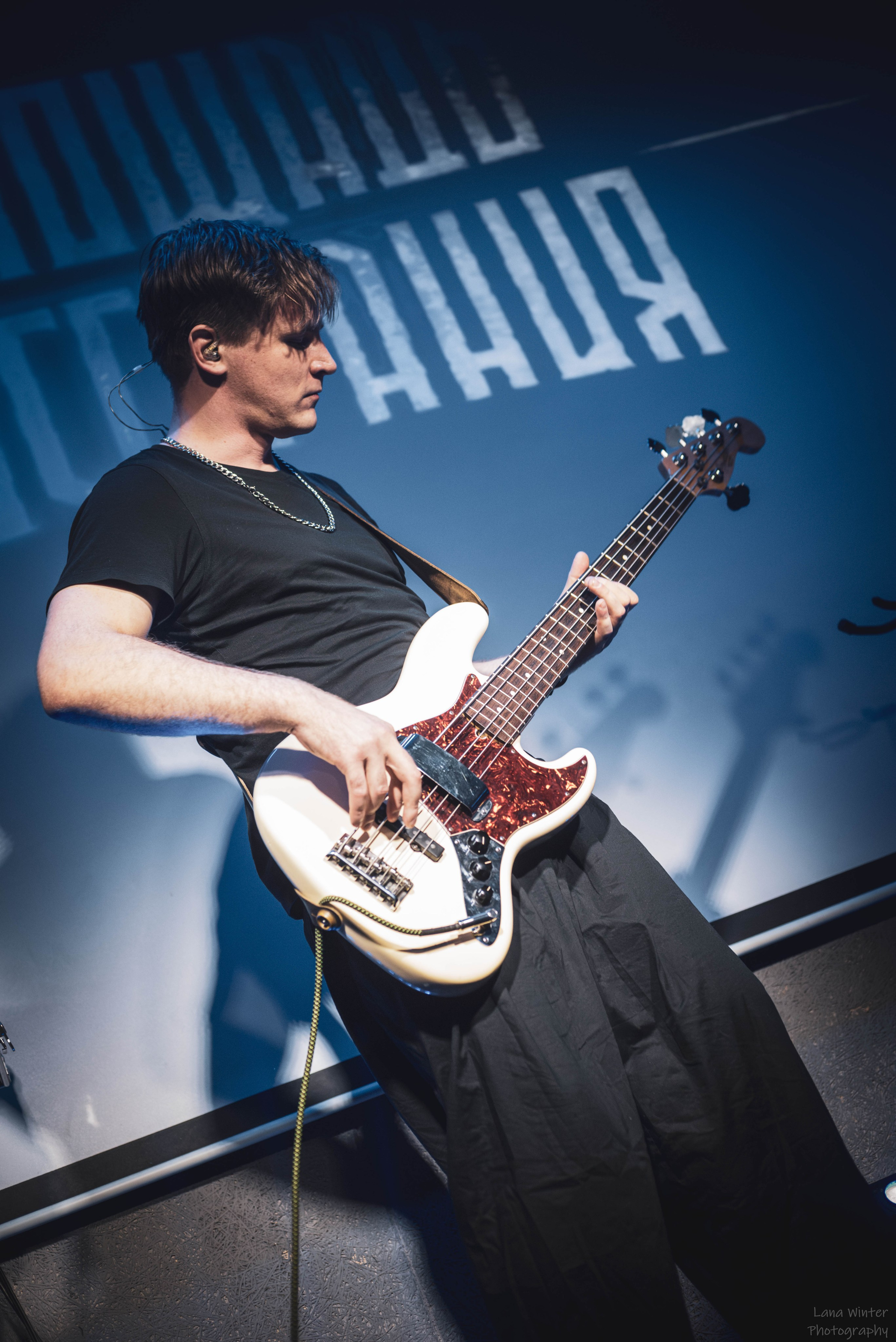 Площадь Восстания (8 марта 2025 года, Москва, клуб Техника Безопасности). Фотограф Светлана Блинова, Москва и Московская область