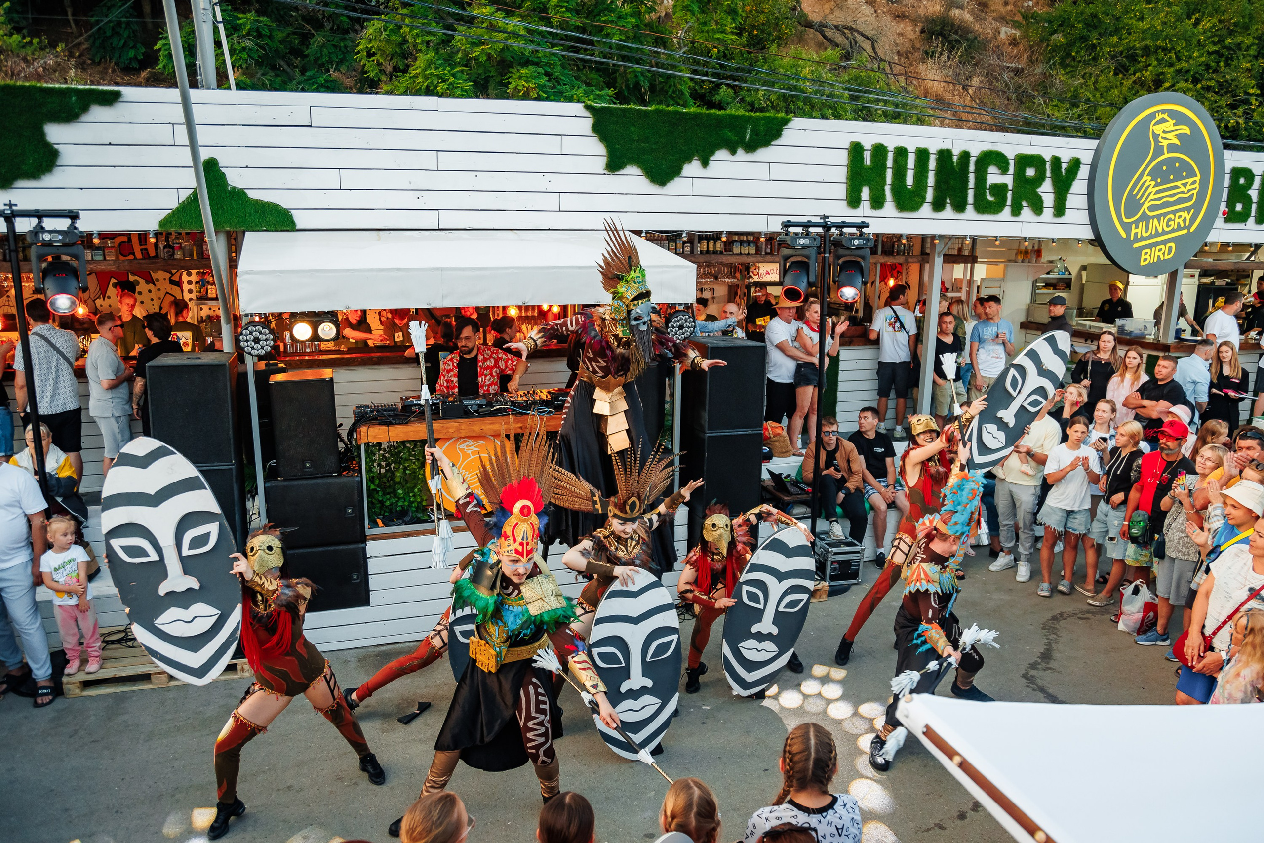 Открытие сезона в HUNGRY BIRD_Симеиз_Крым_14.06.2025. Аминов Руслан | Фотограф