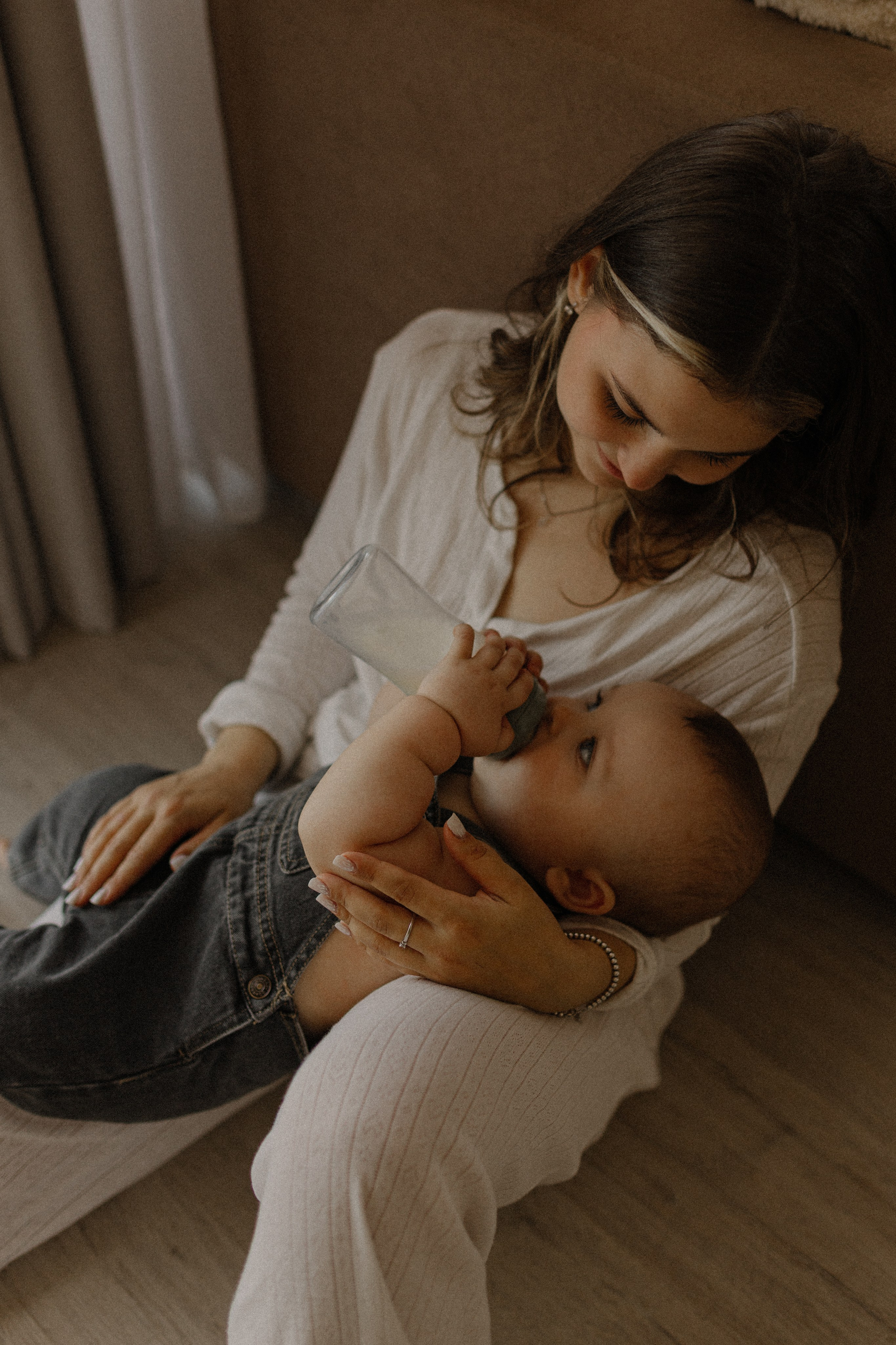 Яна и Тимофей. Домашняя съёмка. Семейный фотограф Тихвин, Санкт-Петербург и ЛО