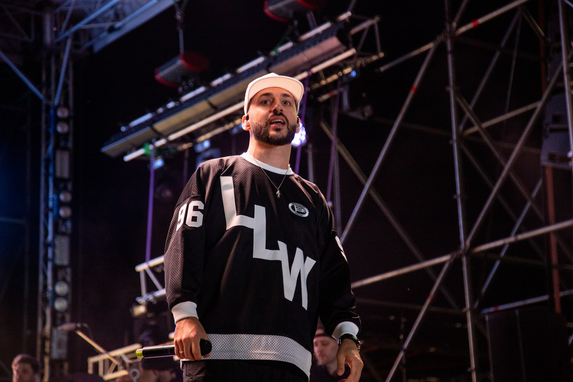 L'One. Репортажный, промышленный и маркетплейс-фотограф Дмитрий Чернат