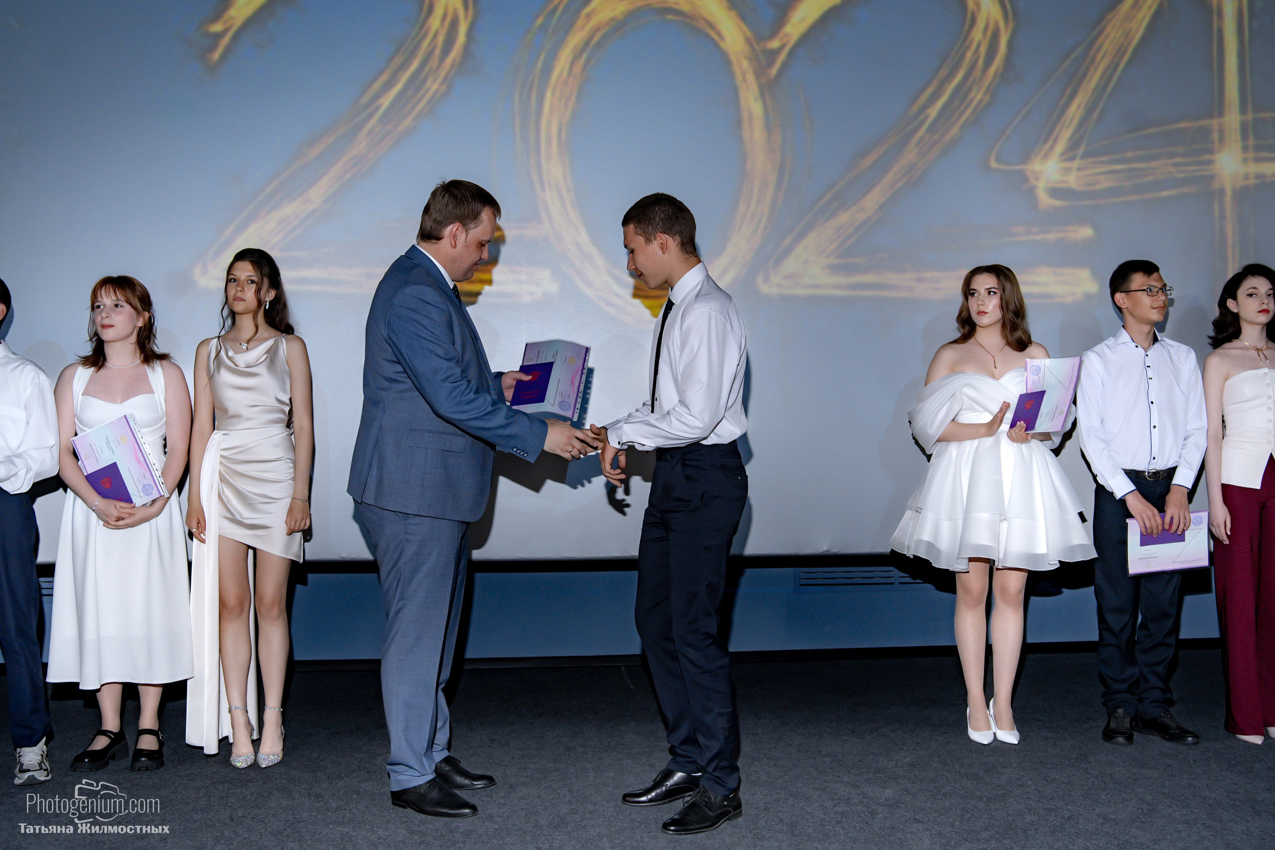 Выпускной 9"Д» класс школа № 35. Фотограф Нижний Новгород Татьяна Кейод