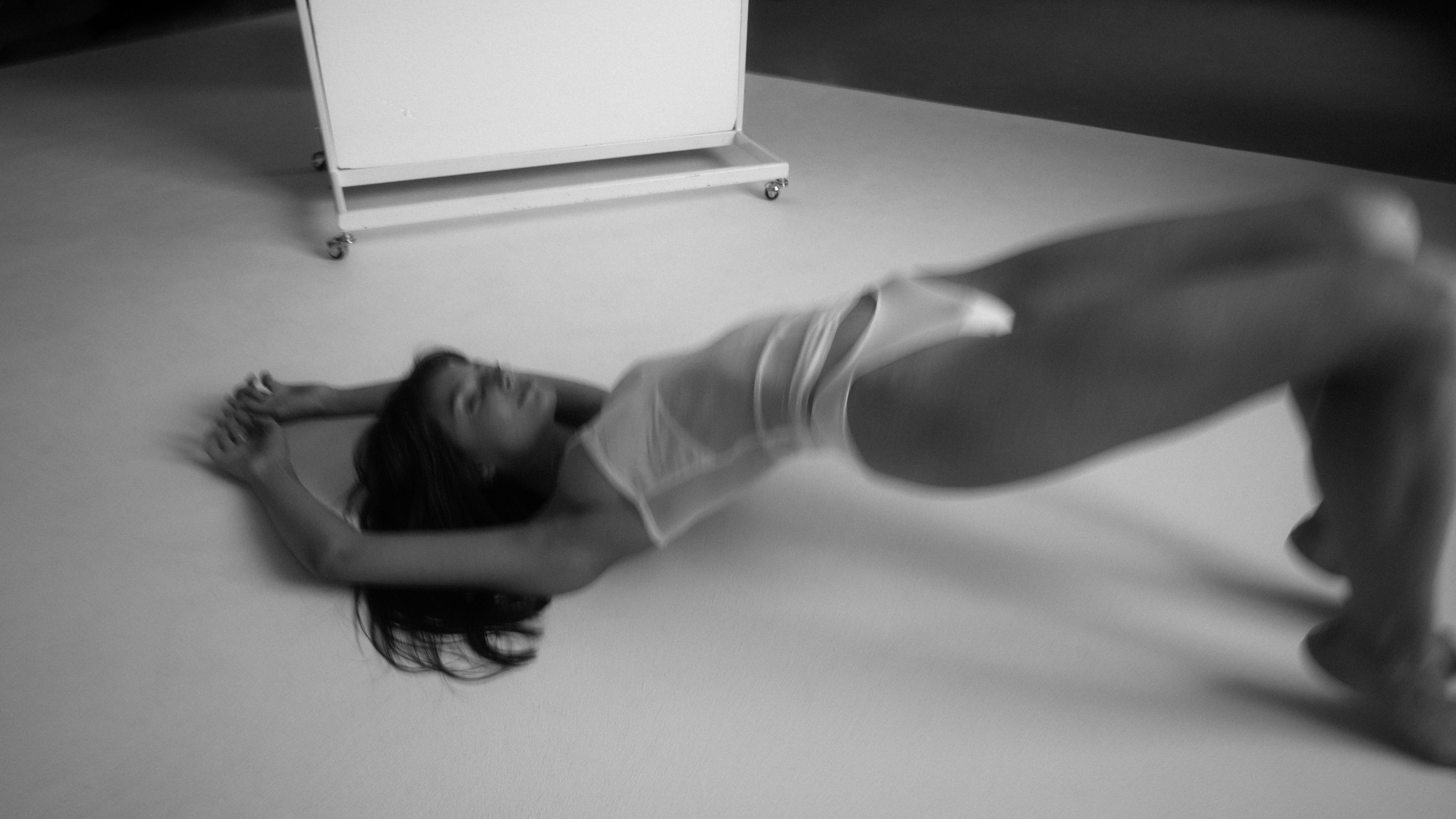 Фотосессия на циклораме с Ириной в студии DeLight