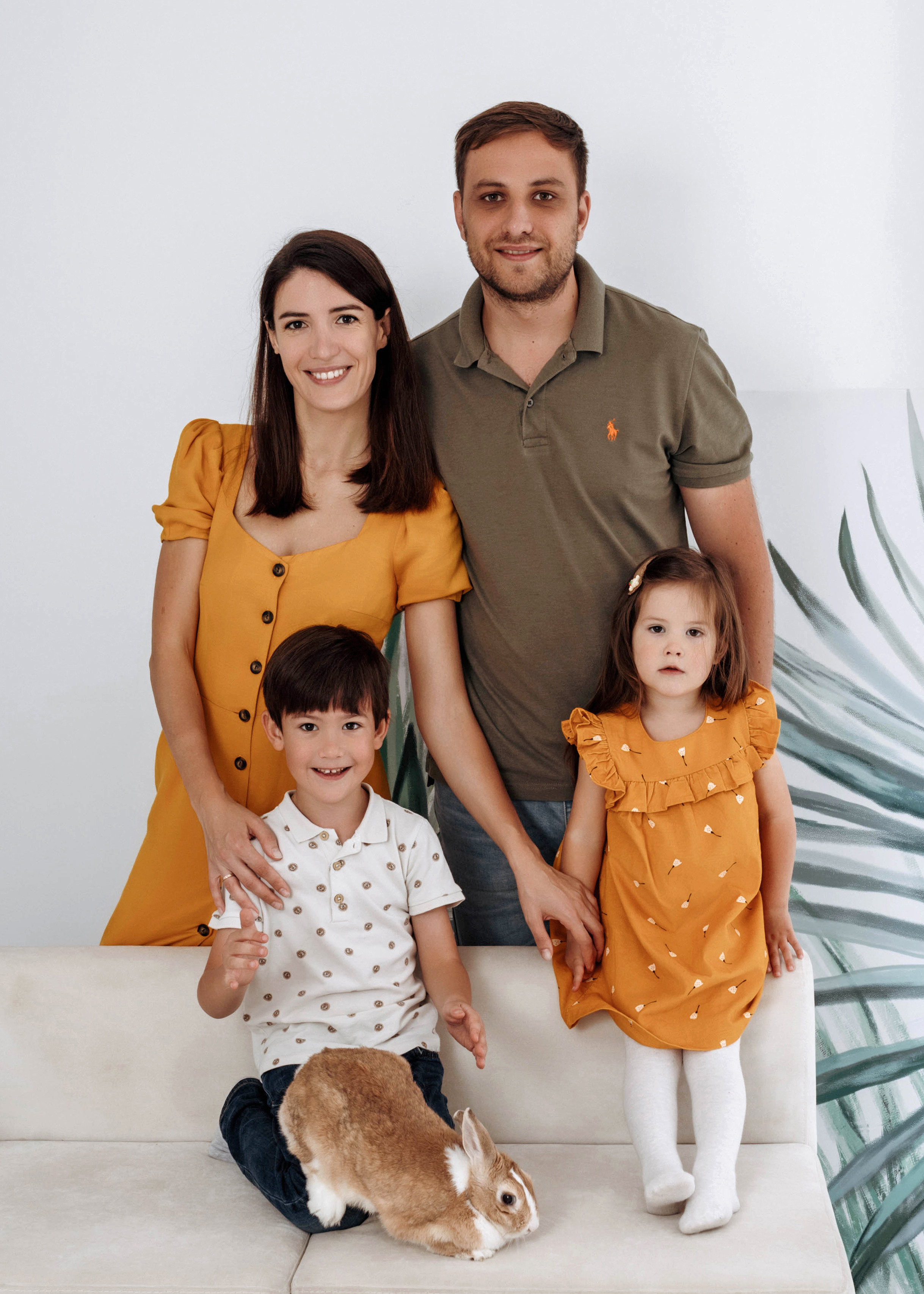 Фотодень с кроликом Миша и Вика. Фотограф