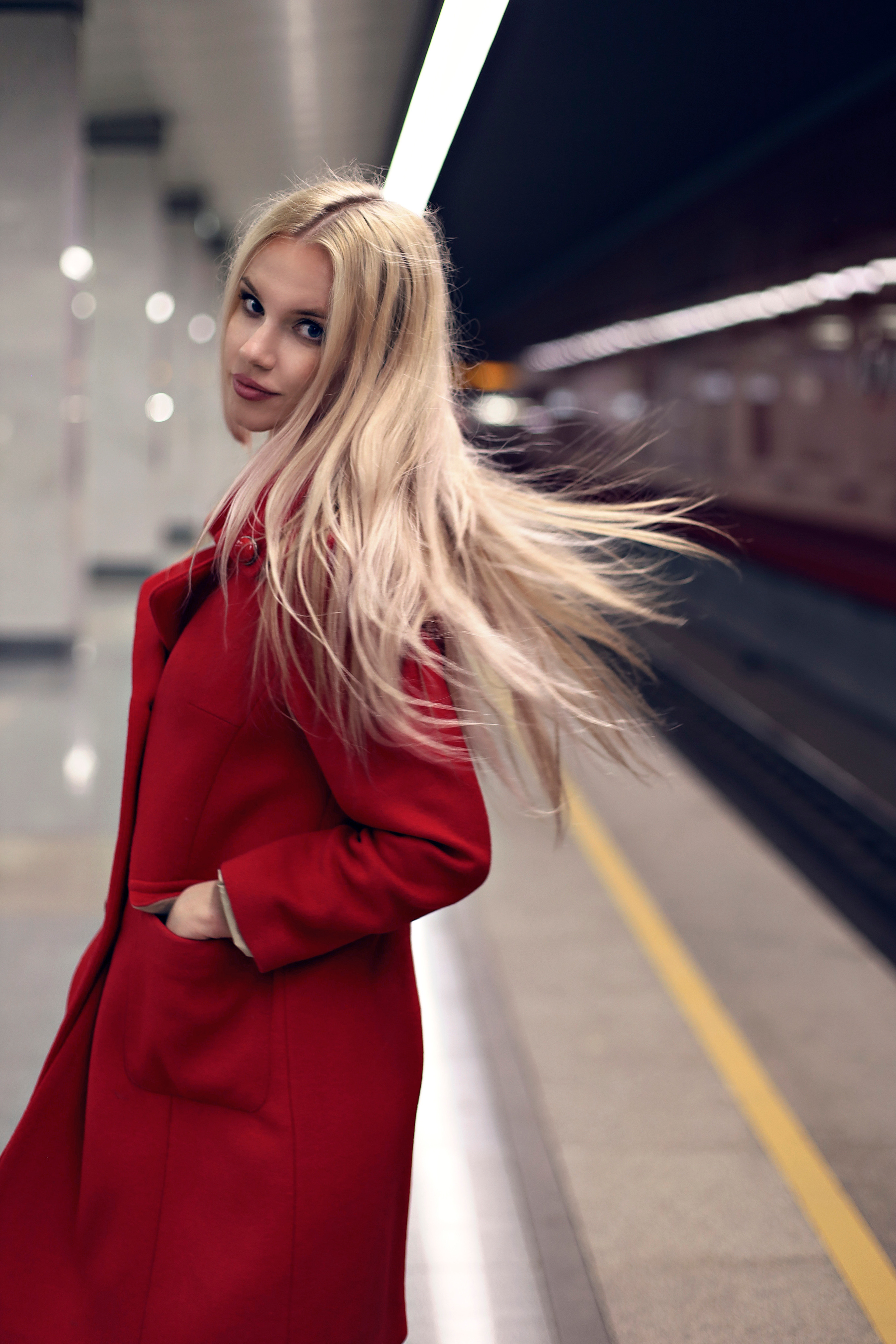 Алена (метро). Фотограф