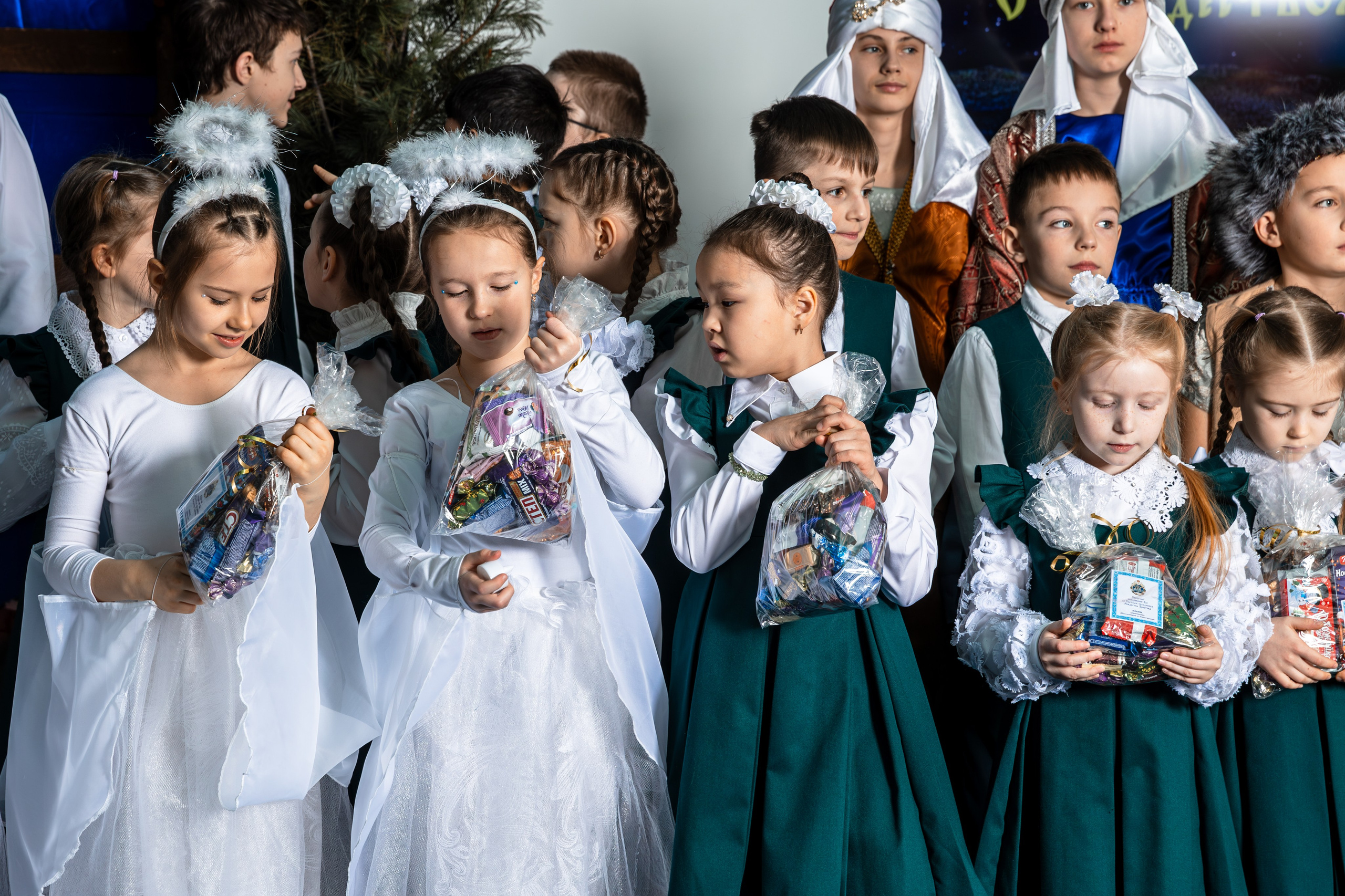 Рождество Воскресная школа 2025. Фотограф Таинств Крещение и Венчания г. Магадан Власова Ульяна