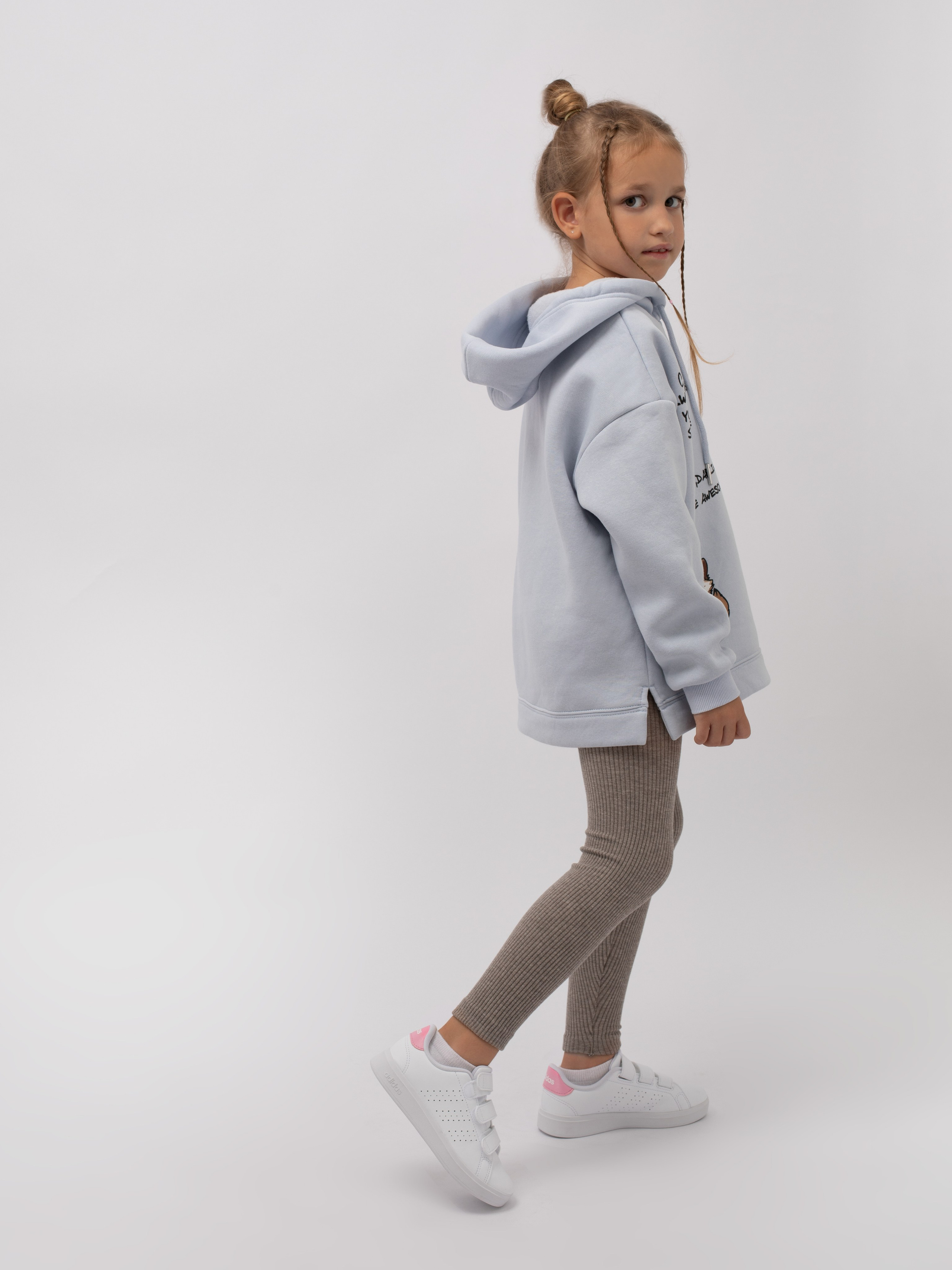 Детские лосины. Фотостудия предметной и модельной съёмки для маркетплейсов