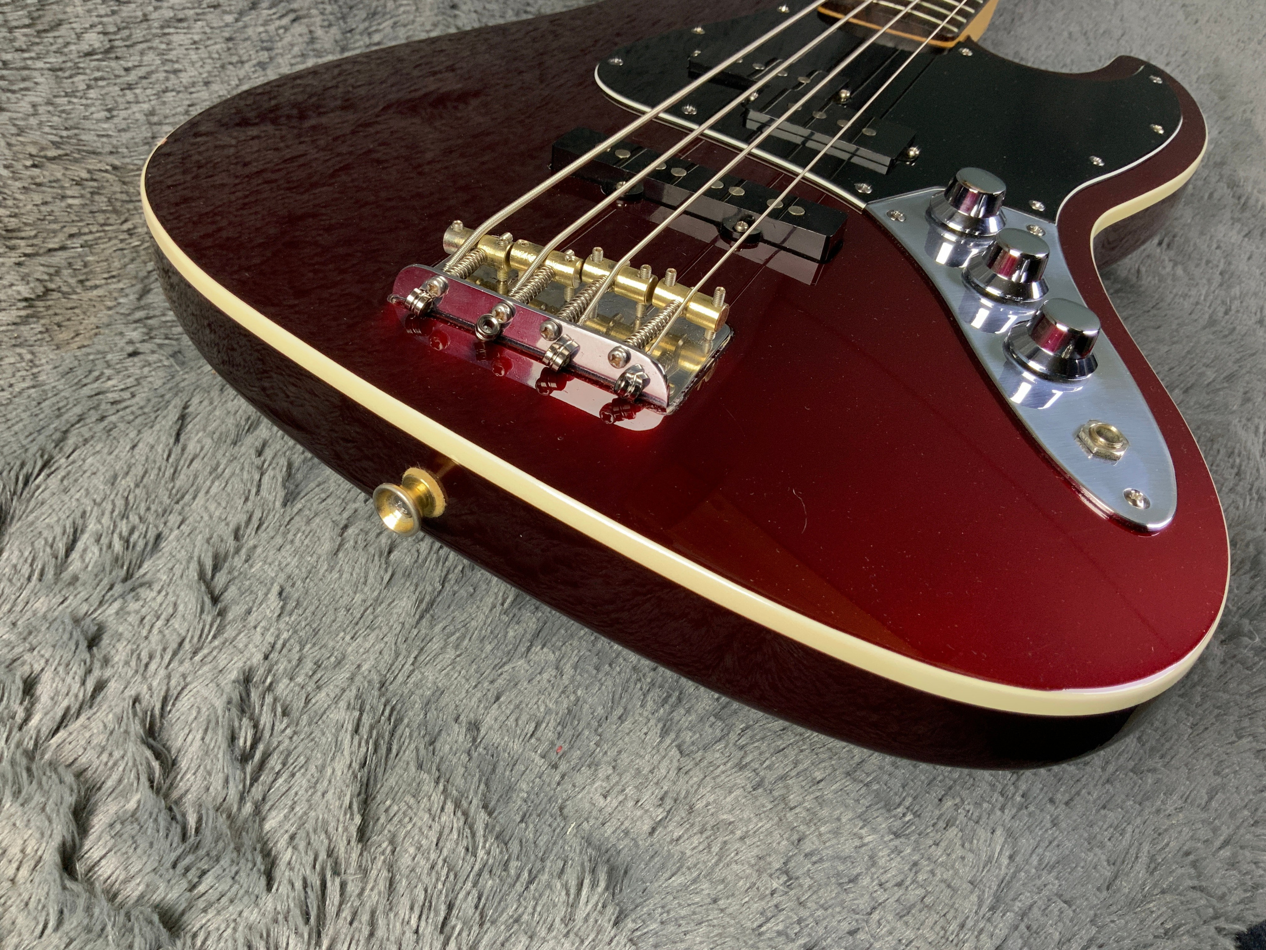 Fender Aerodyne Jazz Bass