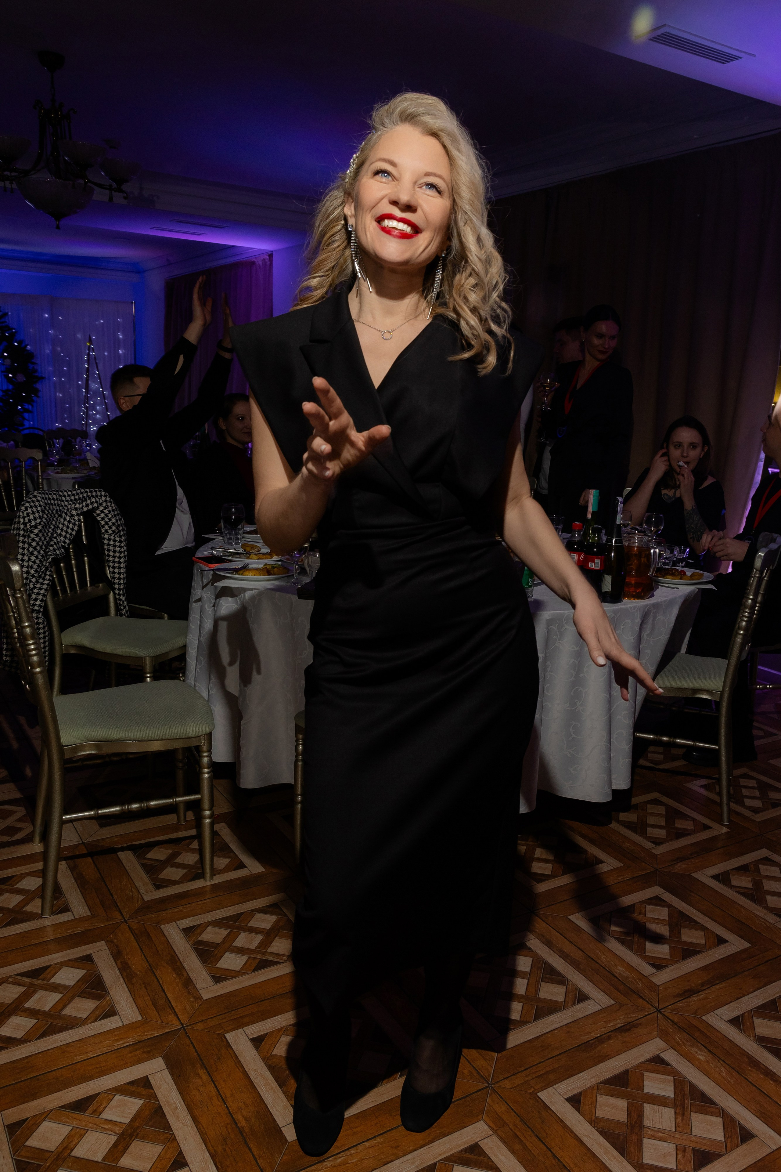 Корпоративная фотосъемка для кафе GARAGE | Новый год 2025 | Минск. Свадебный фотограф в Минске/Беларуси Сергей Спиридонов