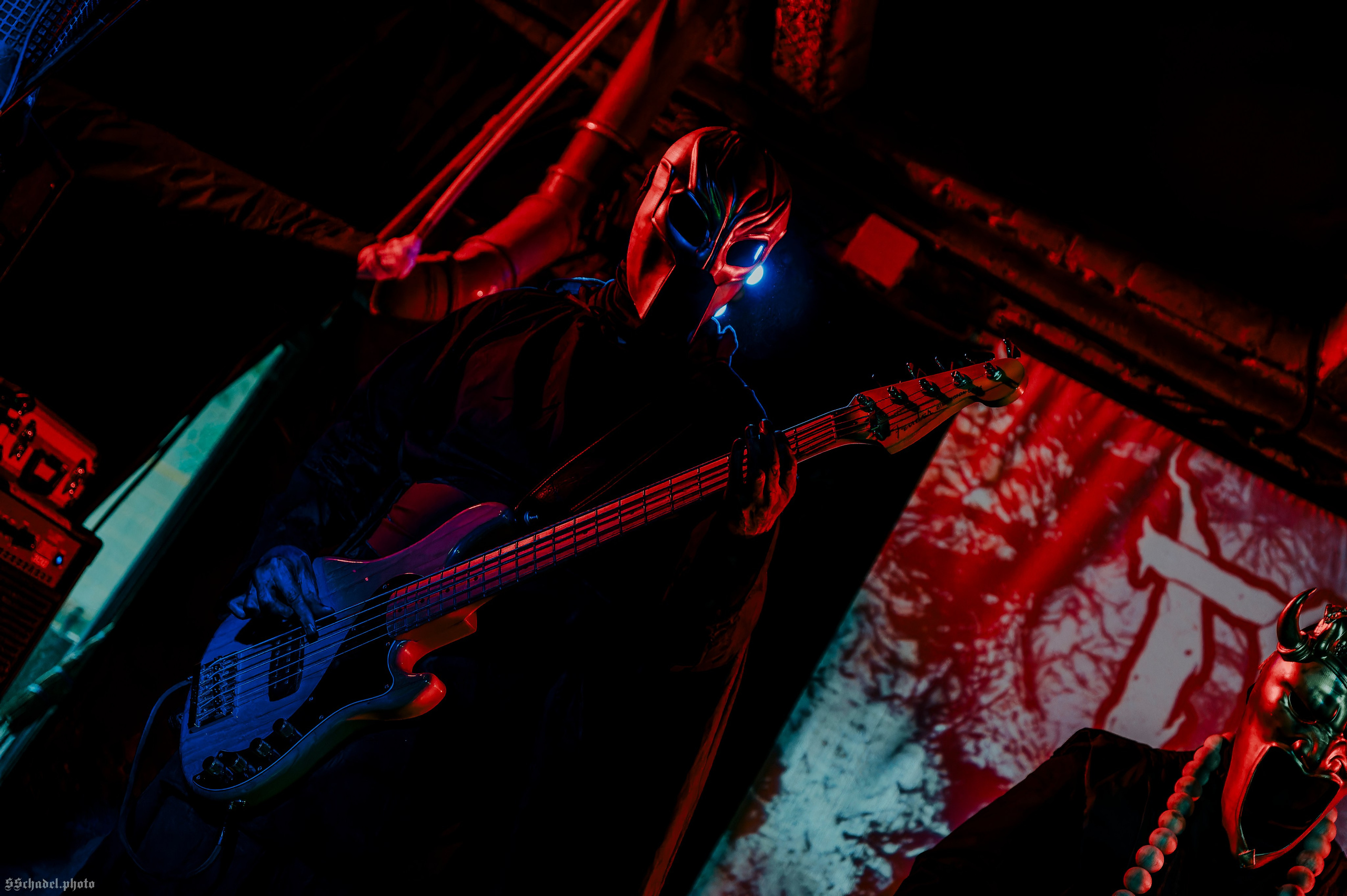 ILLA 21.06.26. We will make everything metal!