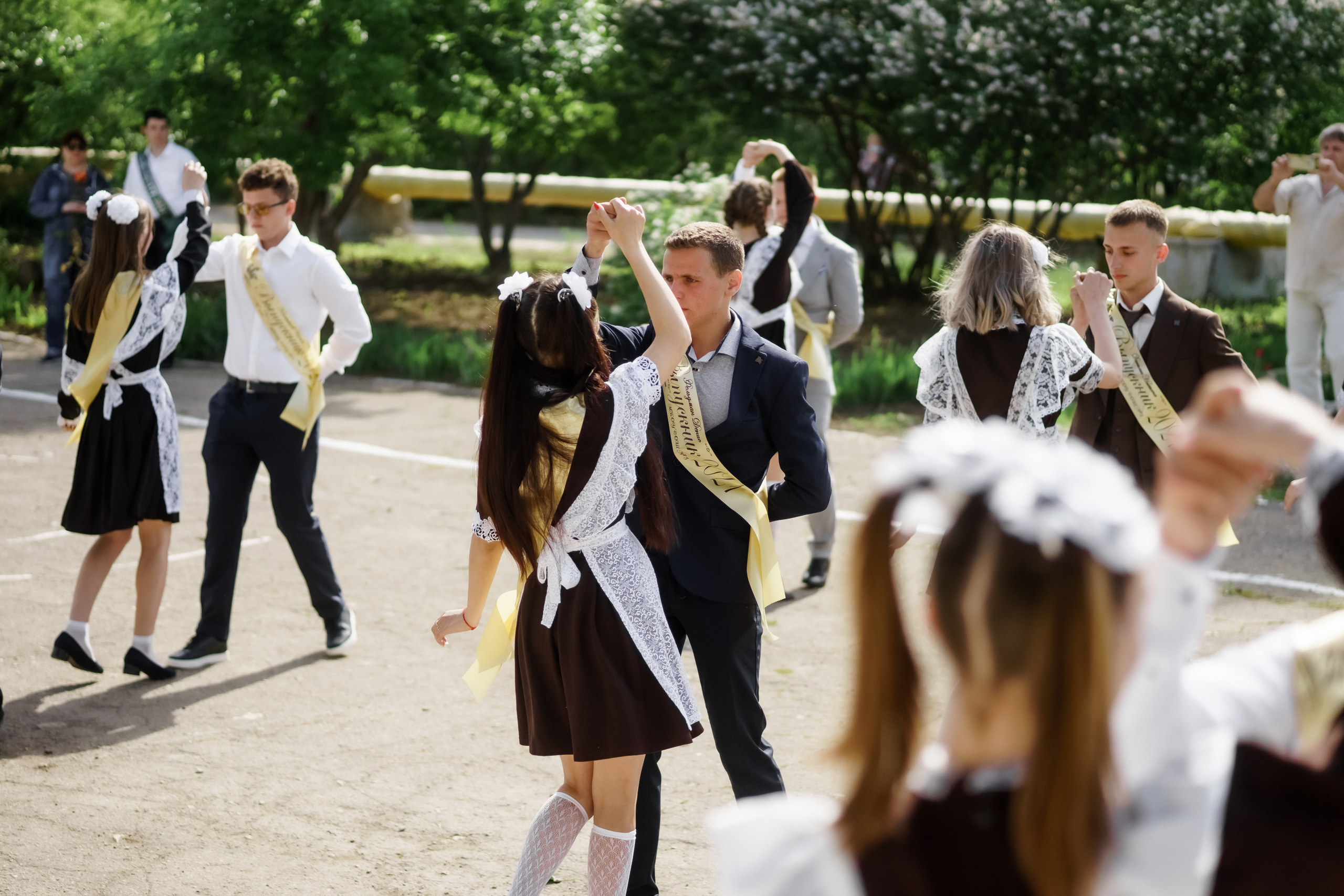 Последний звонок 11 кл. Ольга Плаксина фотограф в Саратове