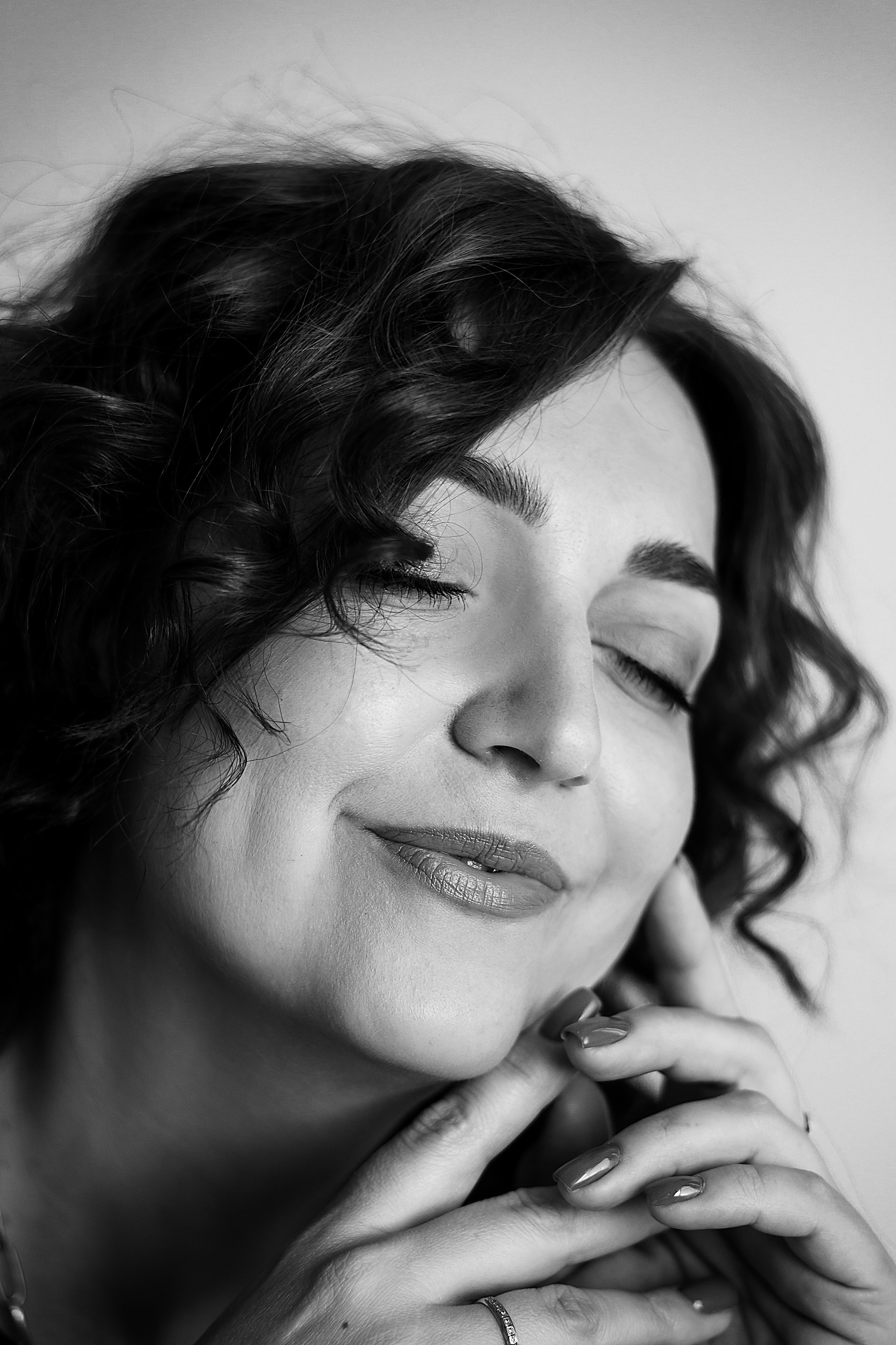 Черно блый портрет. Ольга Плаксина фотограф в Саратове