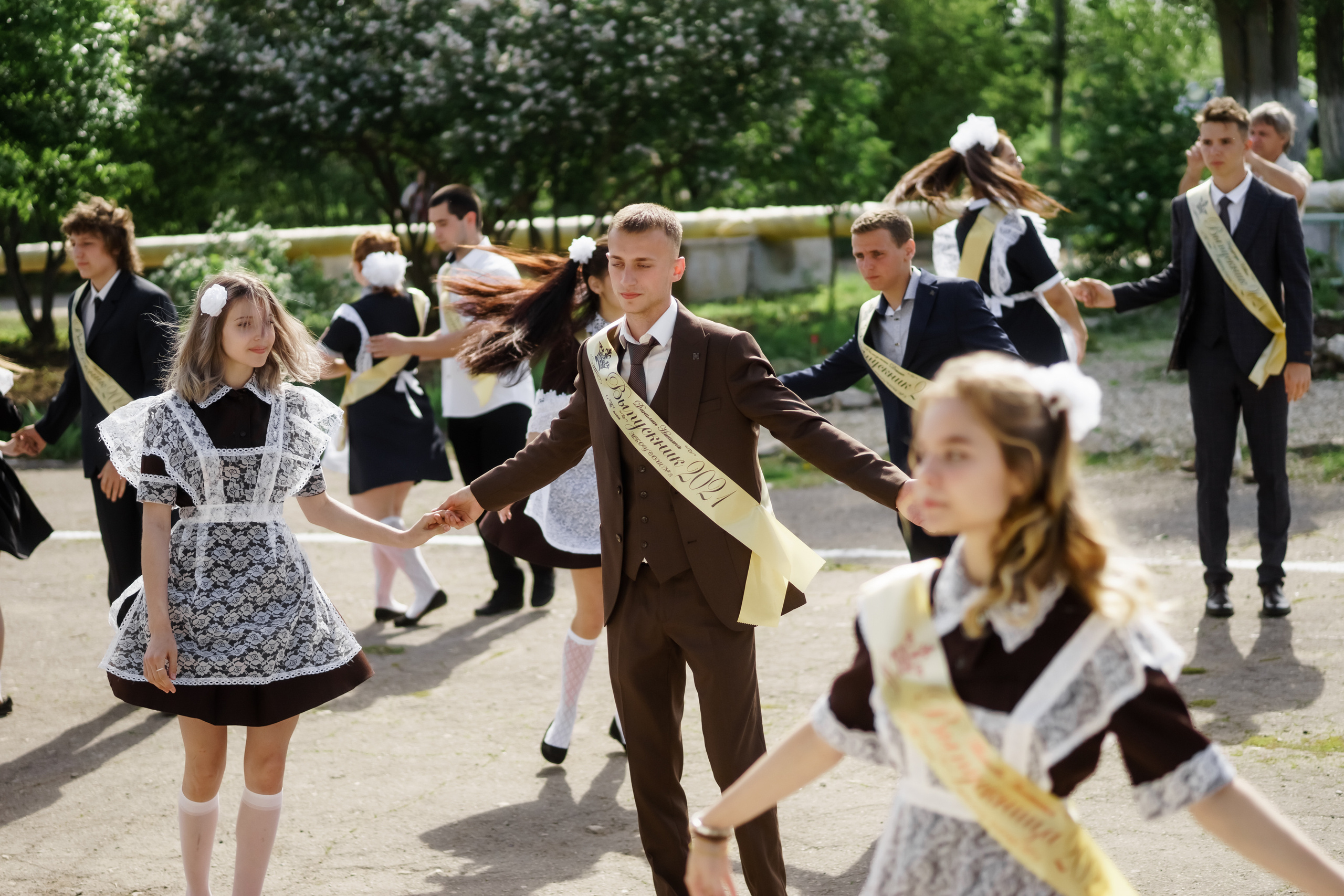 Последний звонок 11 кл. Ольга Плаксина фотограф в Саратове