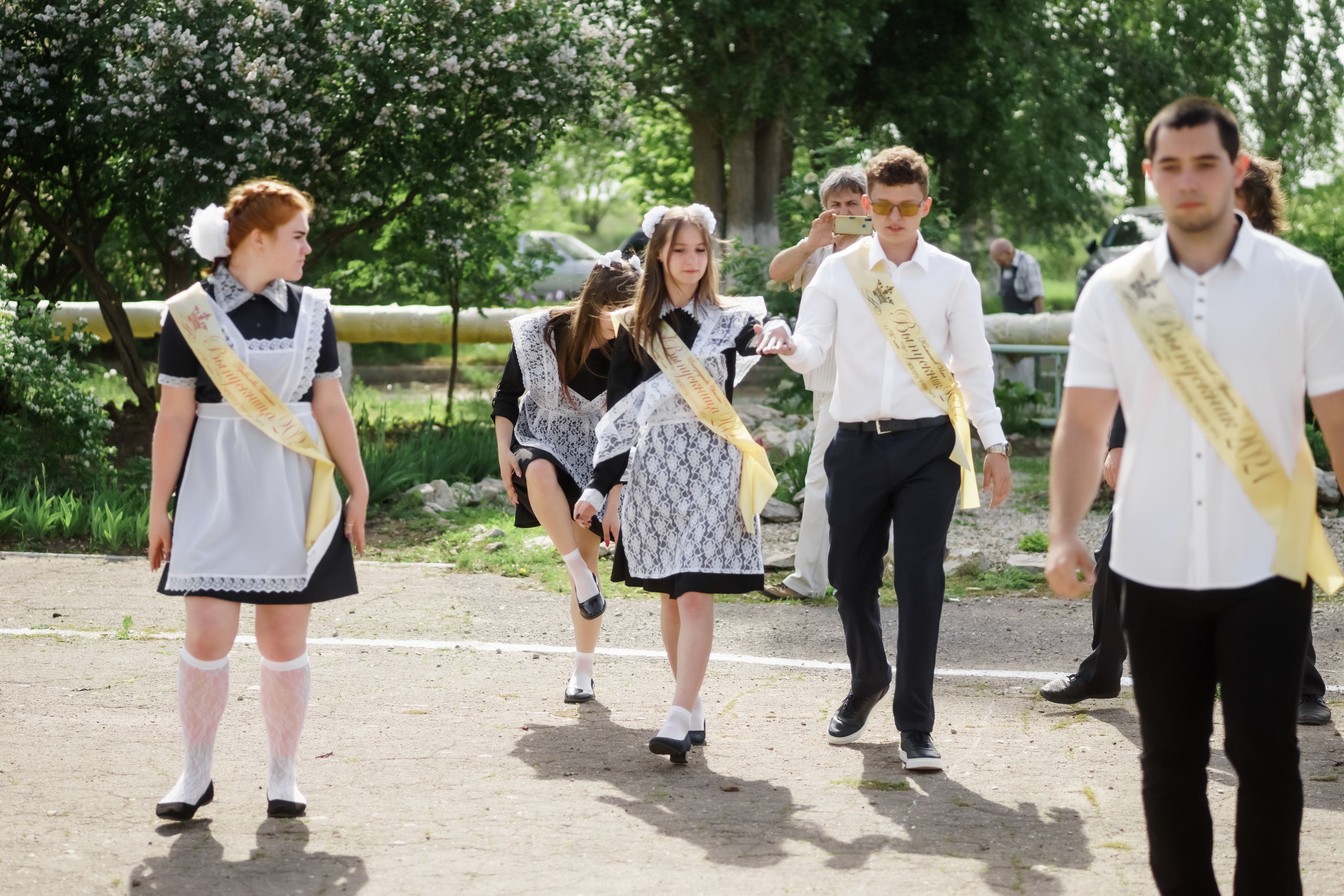 Последний звонок 11 кл. Ольга Плаксина фотограф в Саратове