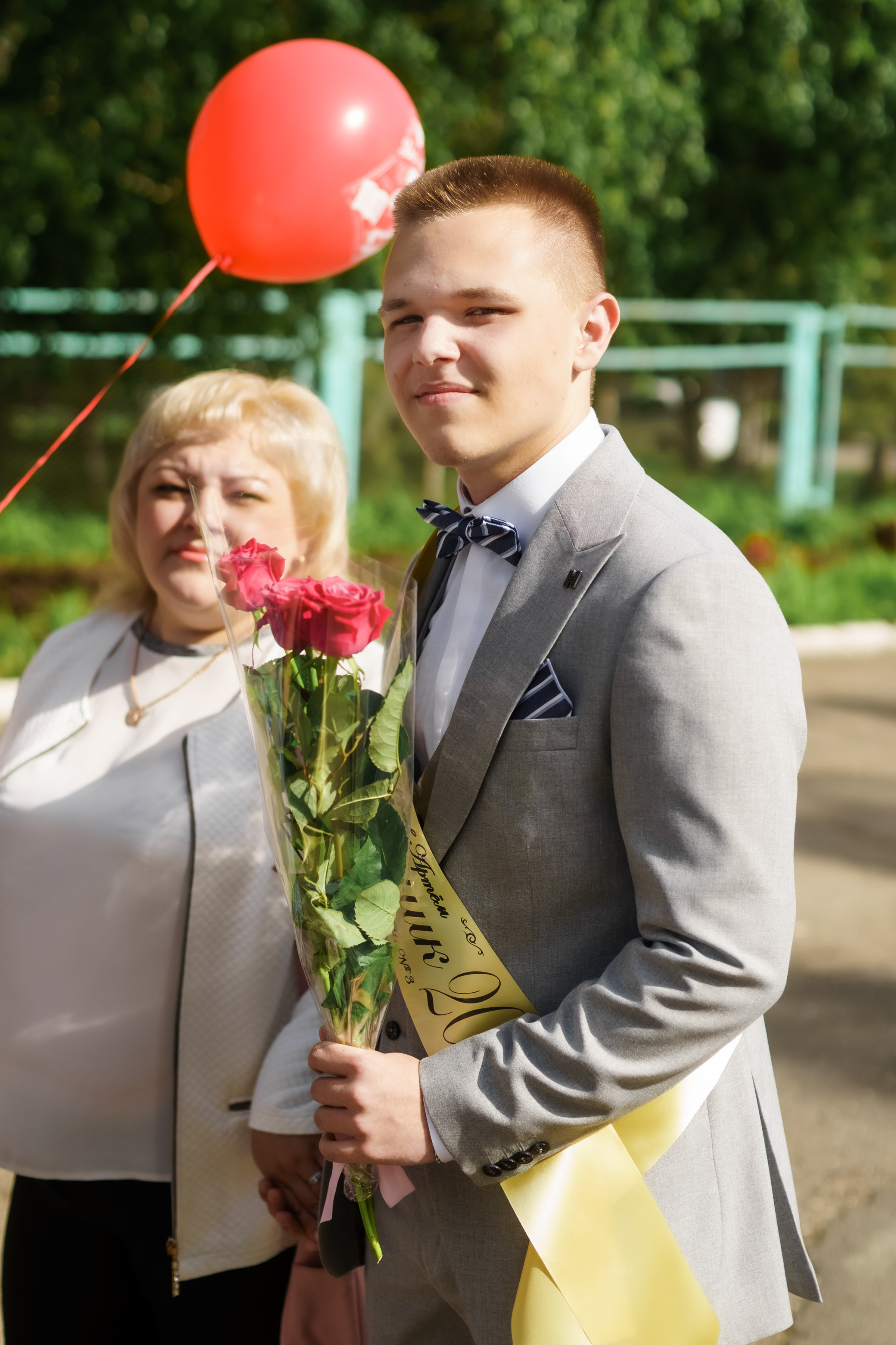 Последний звонок 11 кл. Ольга Плаксина фотограф в Саратове