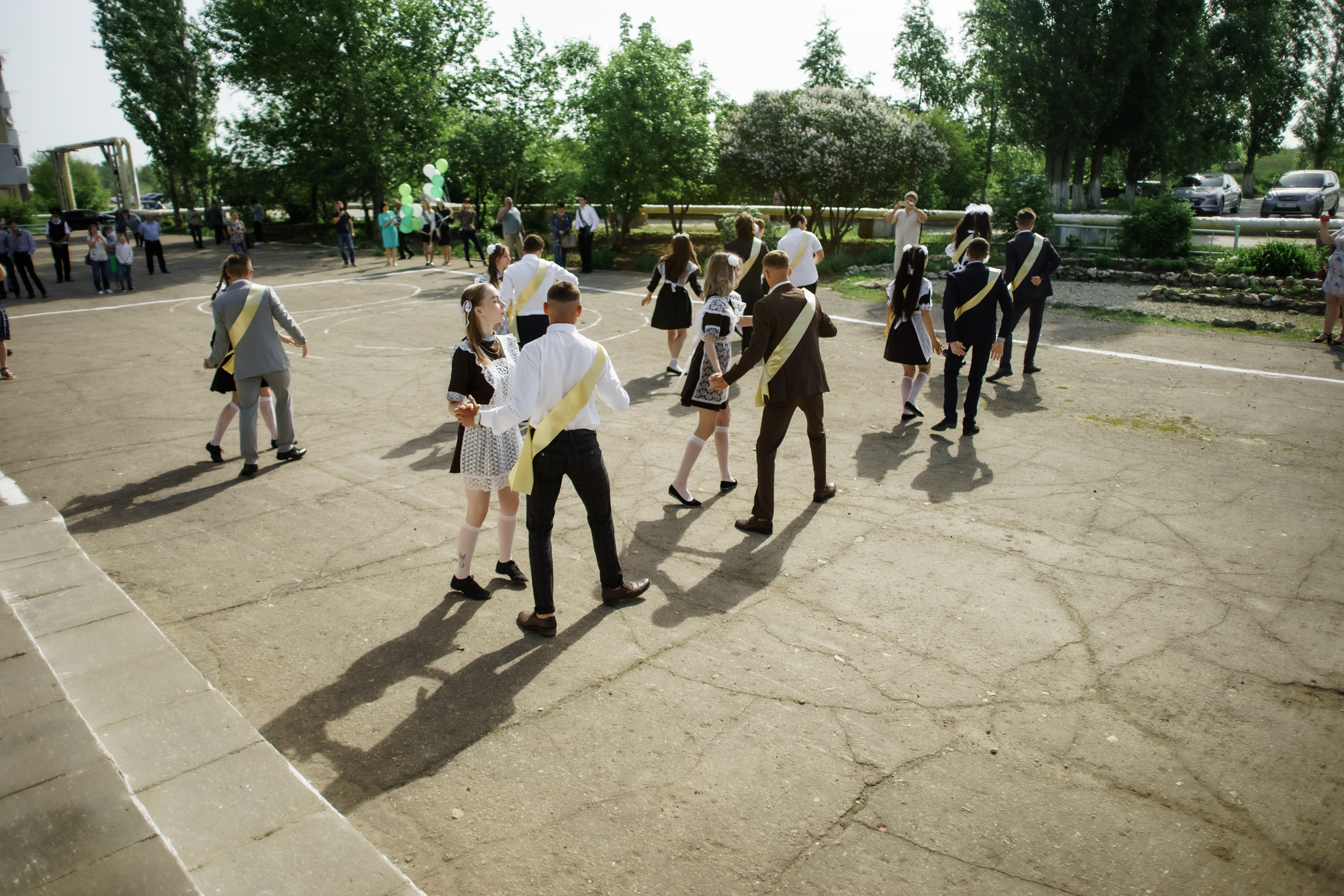 Последний звонок 11 кл. Ольга Плаксина фотограф в Саратове