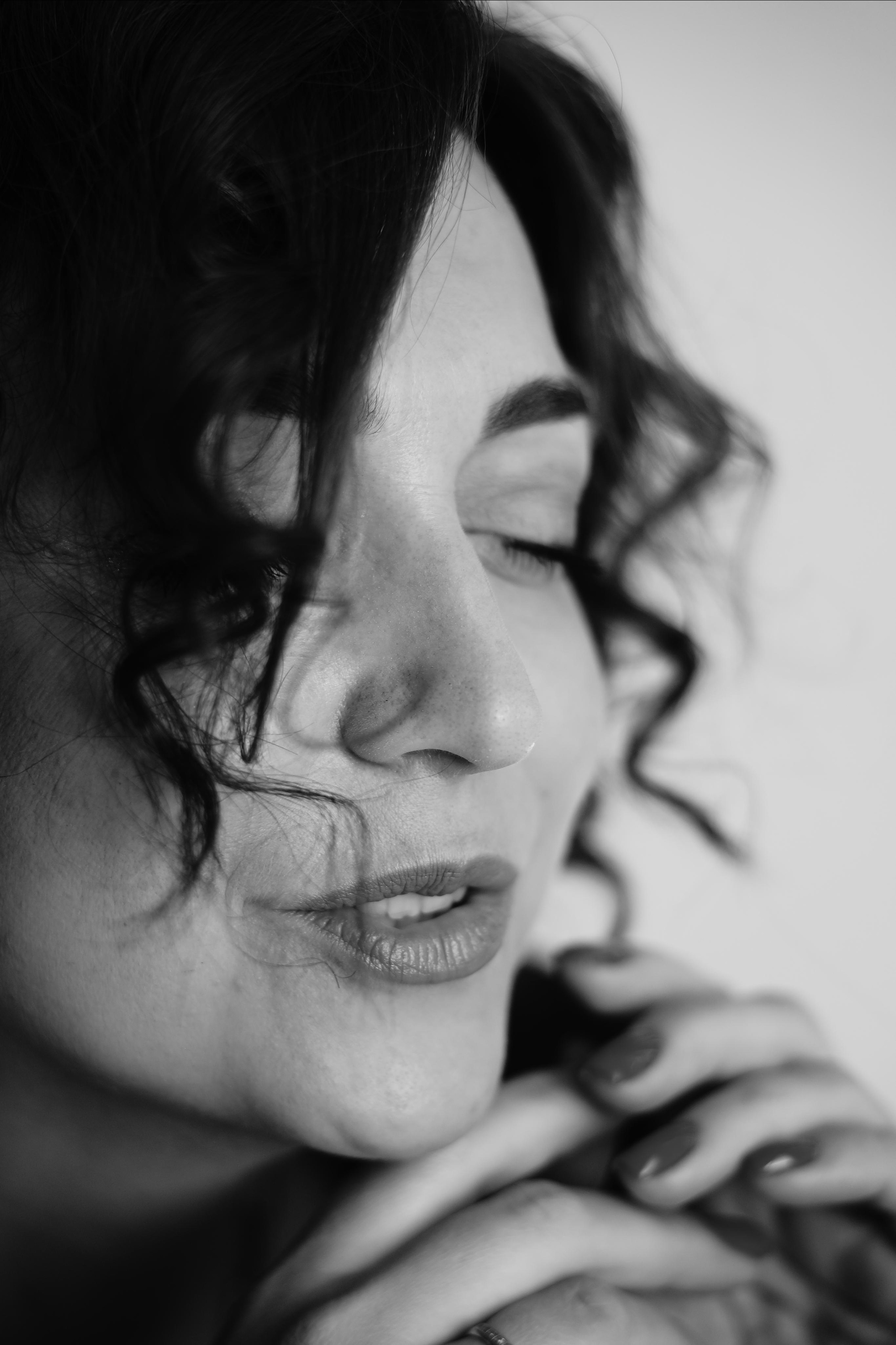 Черно блый портрет. Ольга Плаксина фотограф в Саратове