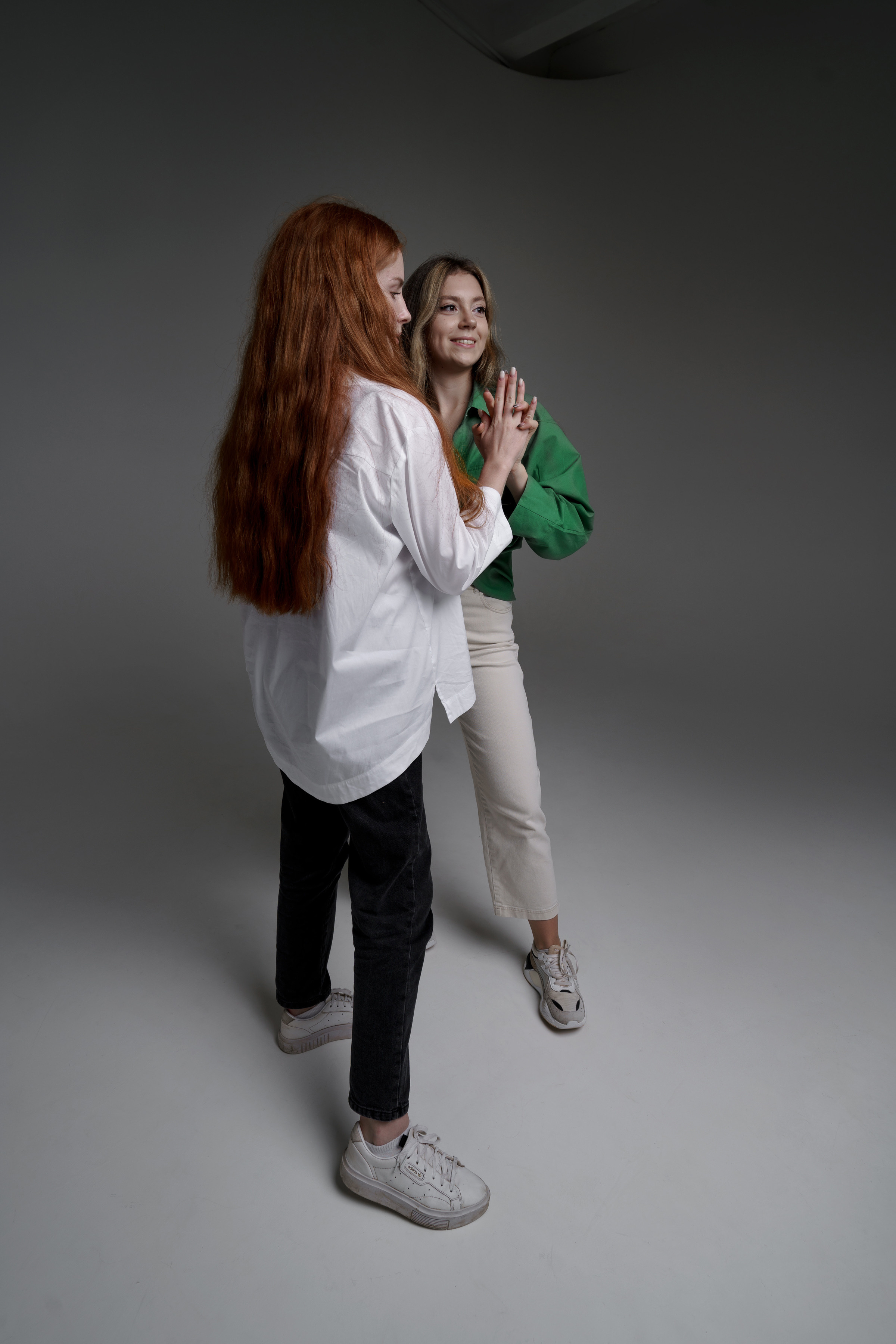 Девчонки в студии. Ольга Плаксина фотограф в Саратове