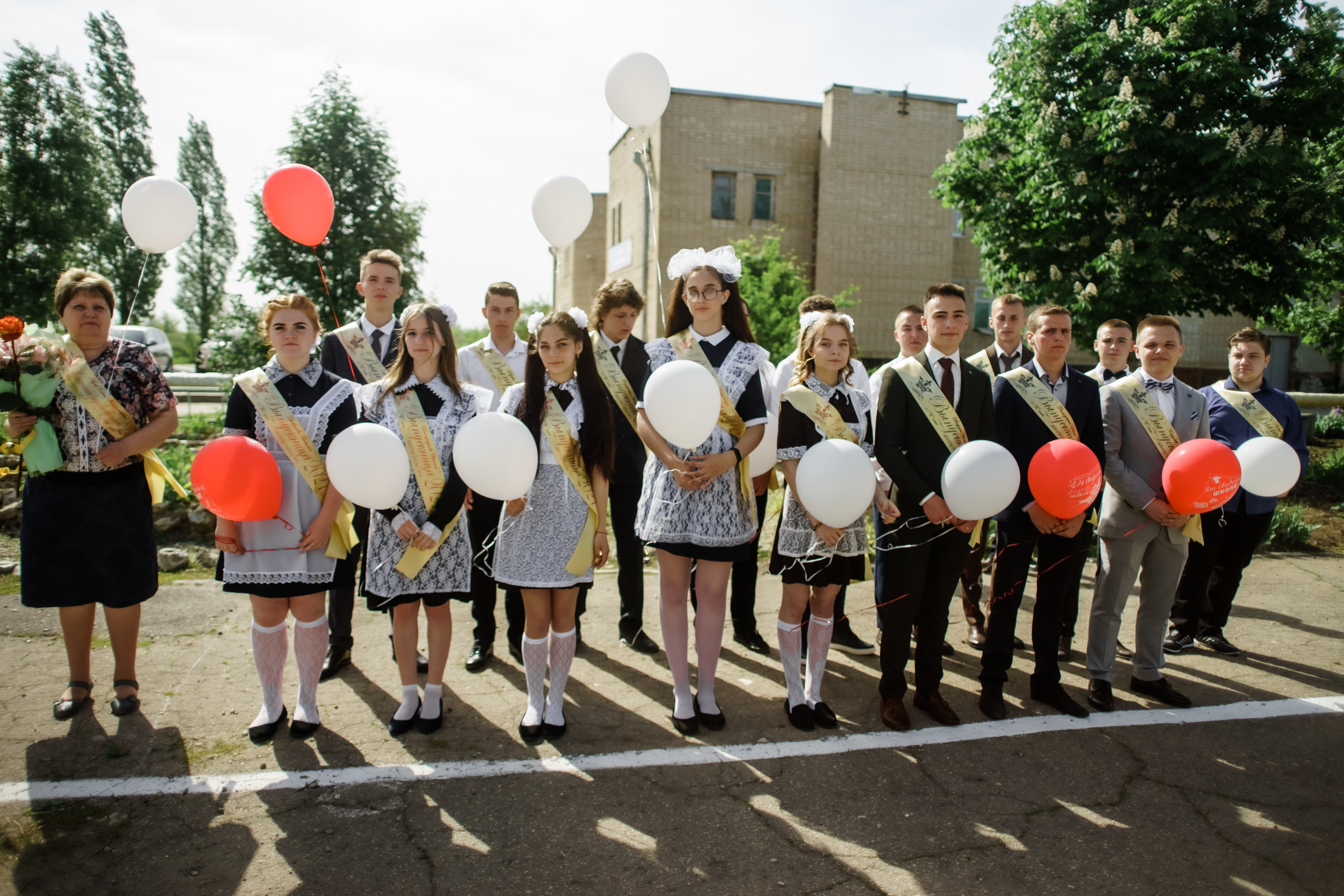 Последний звонок 11 кл. Ольга Плаксина фотограф в Саратове