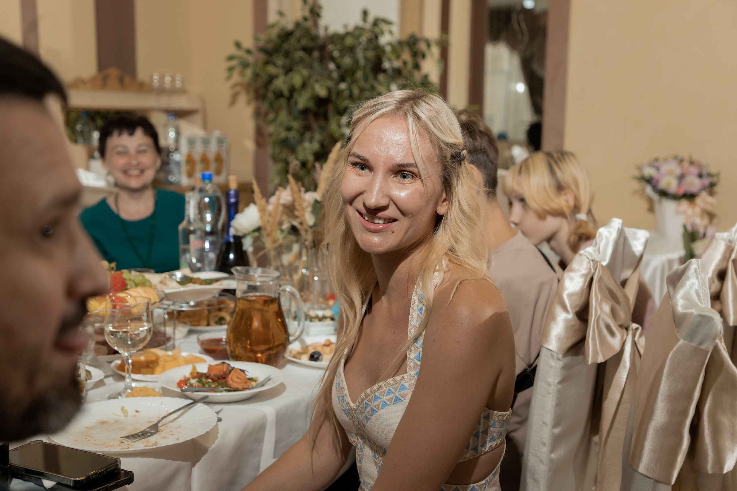 Роман и Александра (банкет). Свадебный фотограф Ангелина Сунгатулина | Саратов | Балаково | Вольск