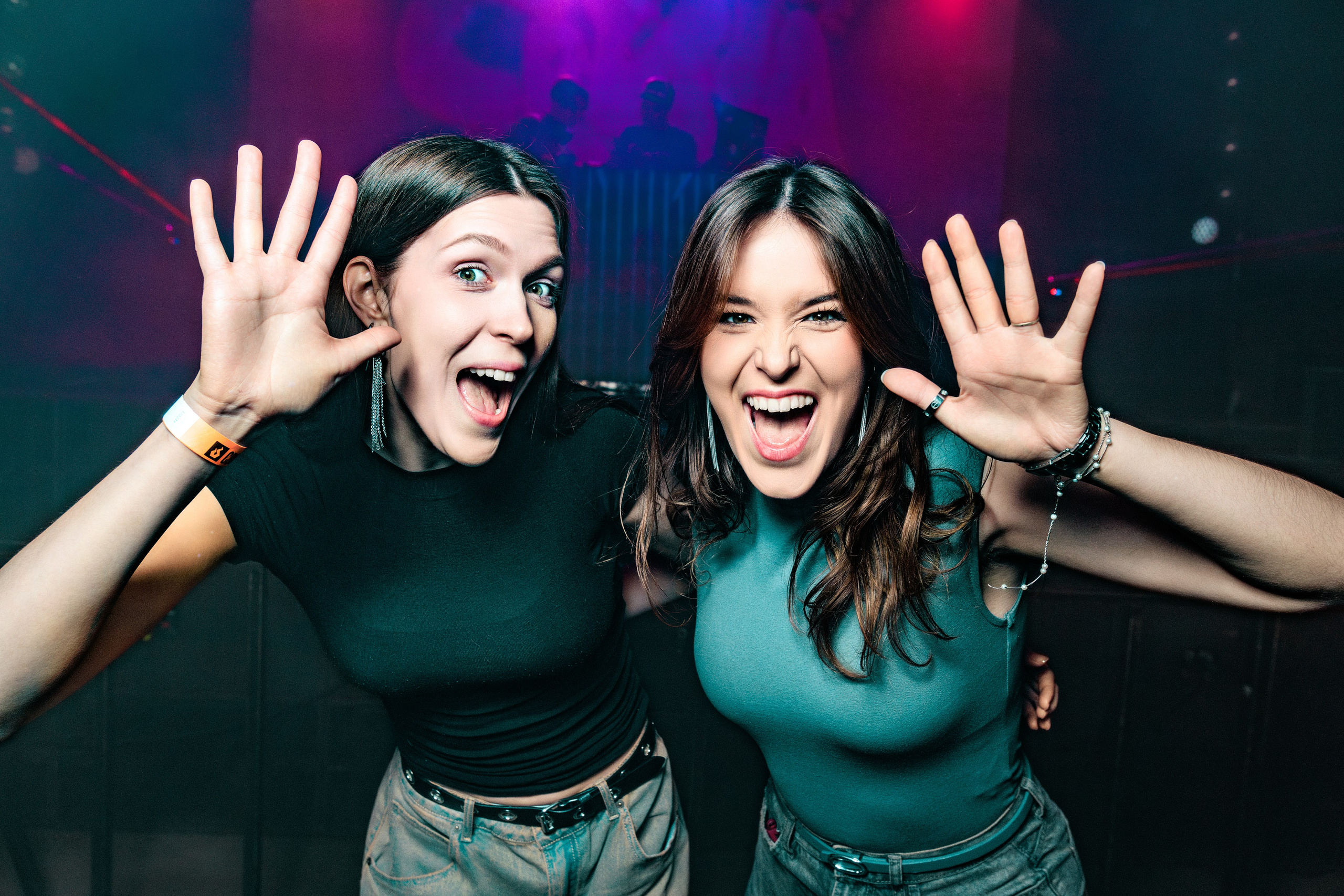 18.01.25 Tinder party. Репортажный фотограф Екатеринбург | Яркий, качественный репортаж | Концерты, клубы, репортаж, праздники, корпоративы