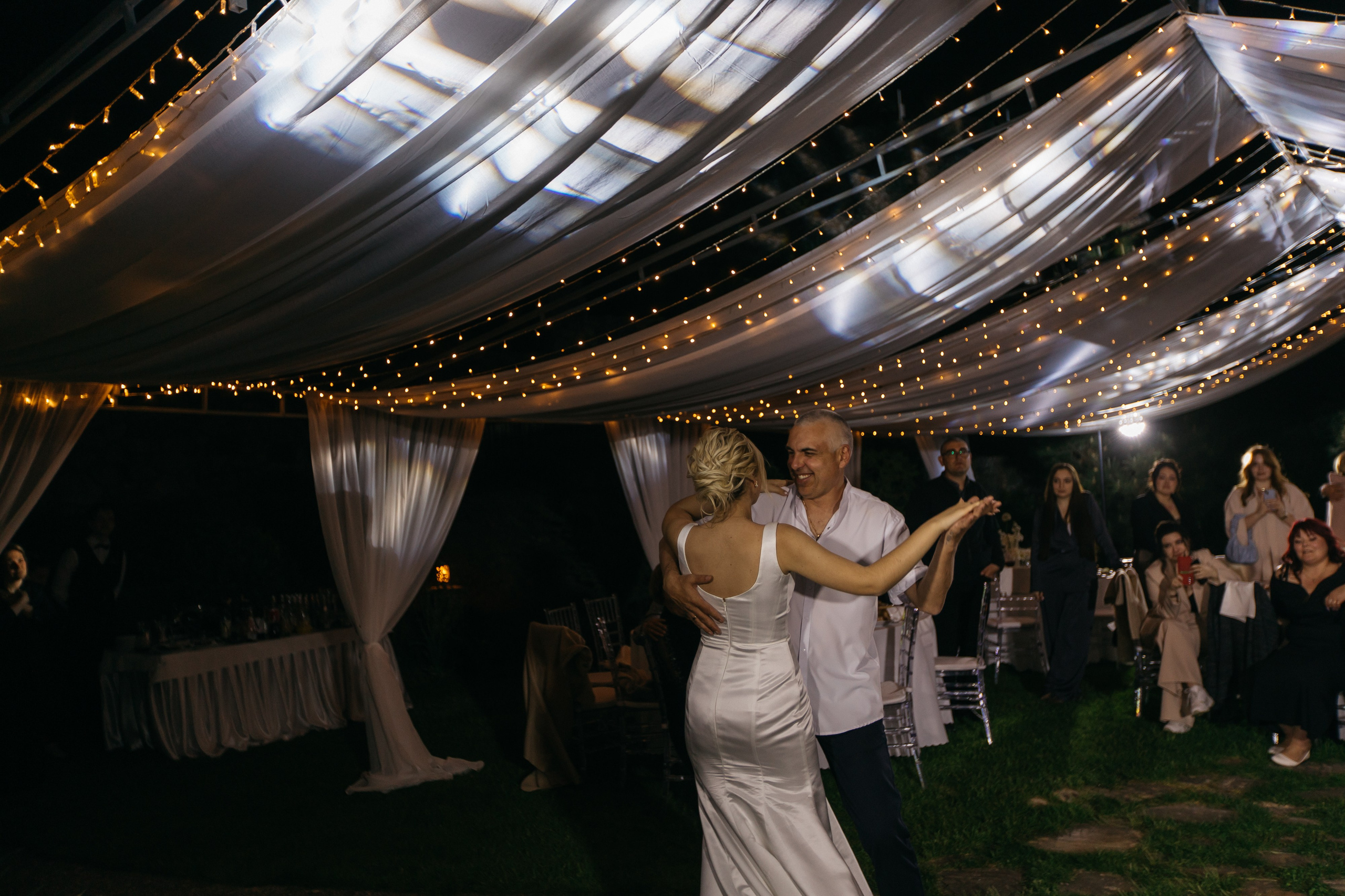 Денис и Алина. Белый замок. Фотограф Анна Лейман. Севастополь