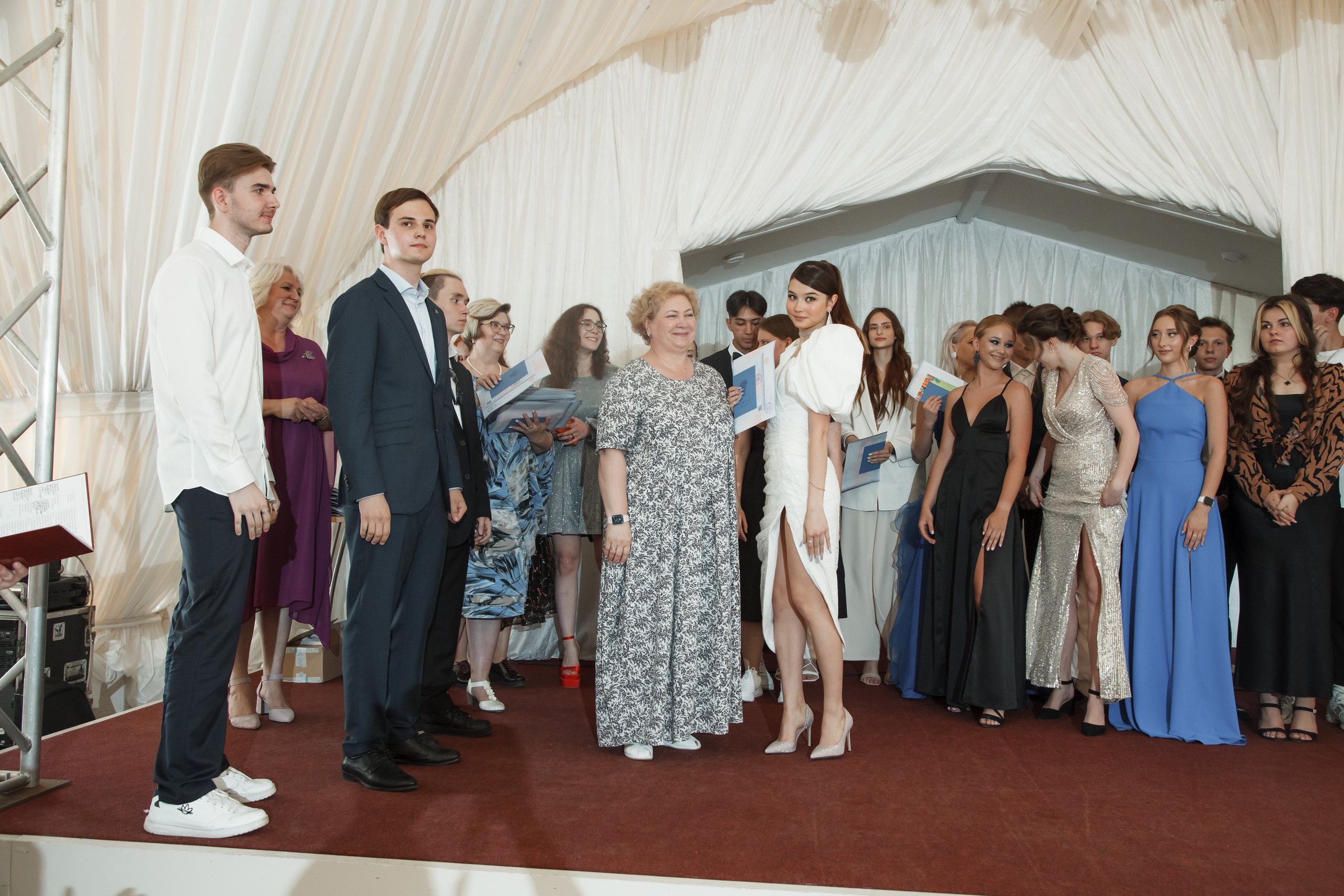 Выпускной, шатер в усадьбе «Гребнево». Свадебный и репортажный фотограф (Москва, Королев и другие)