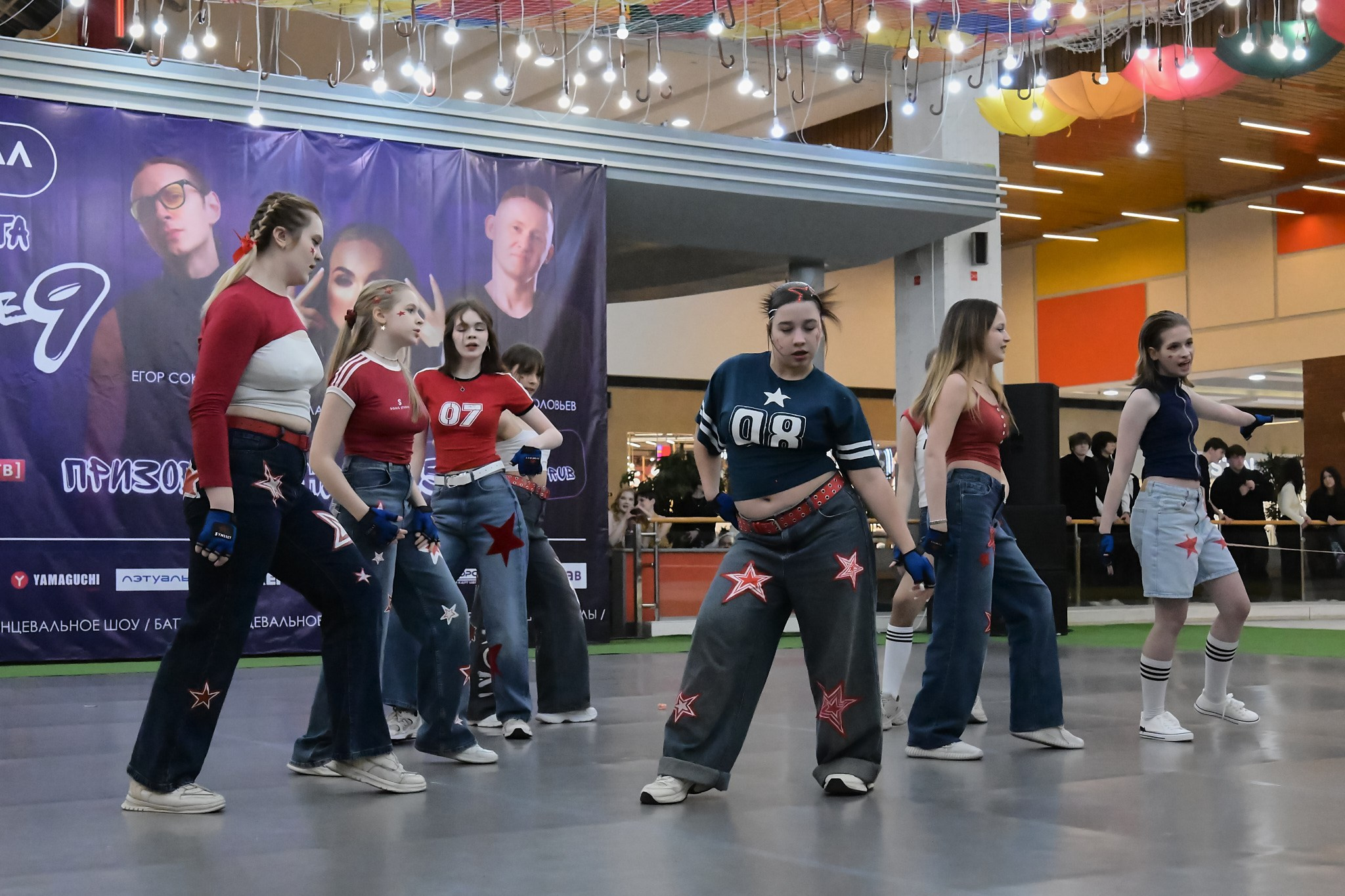 IX Хитовые танцы в ТРЦ «Сургут Сити Молл». Студия по производству фото и видеоконтента «АППЕРТУРА»