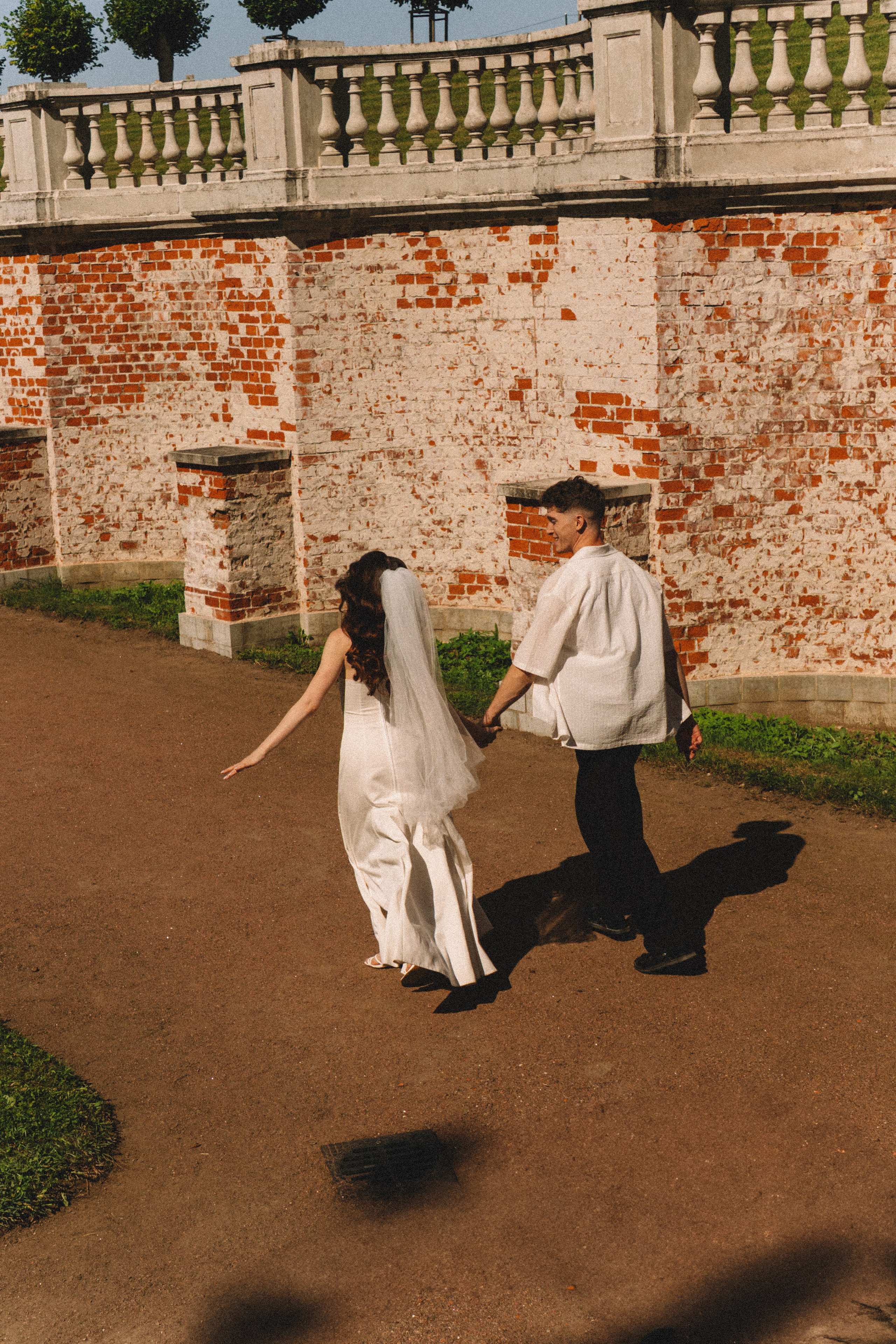 СВАДЕБНАЯ СЬЕМКА В ПЕТЕРГОФЕ И СЬЕМКА РЕПОРТАЖА В ЗАГСЕ ПЕТЕРГОФА. Профессиональный фотограф, Санкт-Петербург — Виктория Богомолова